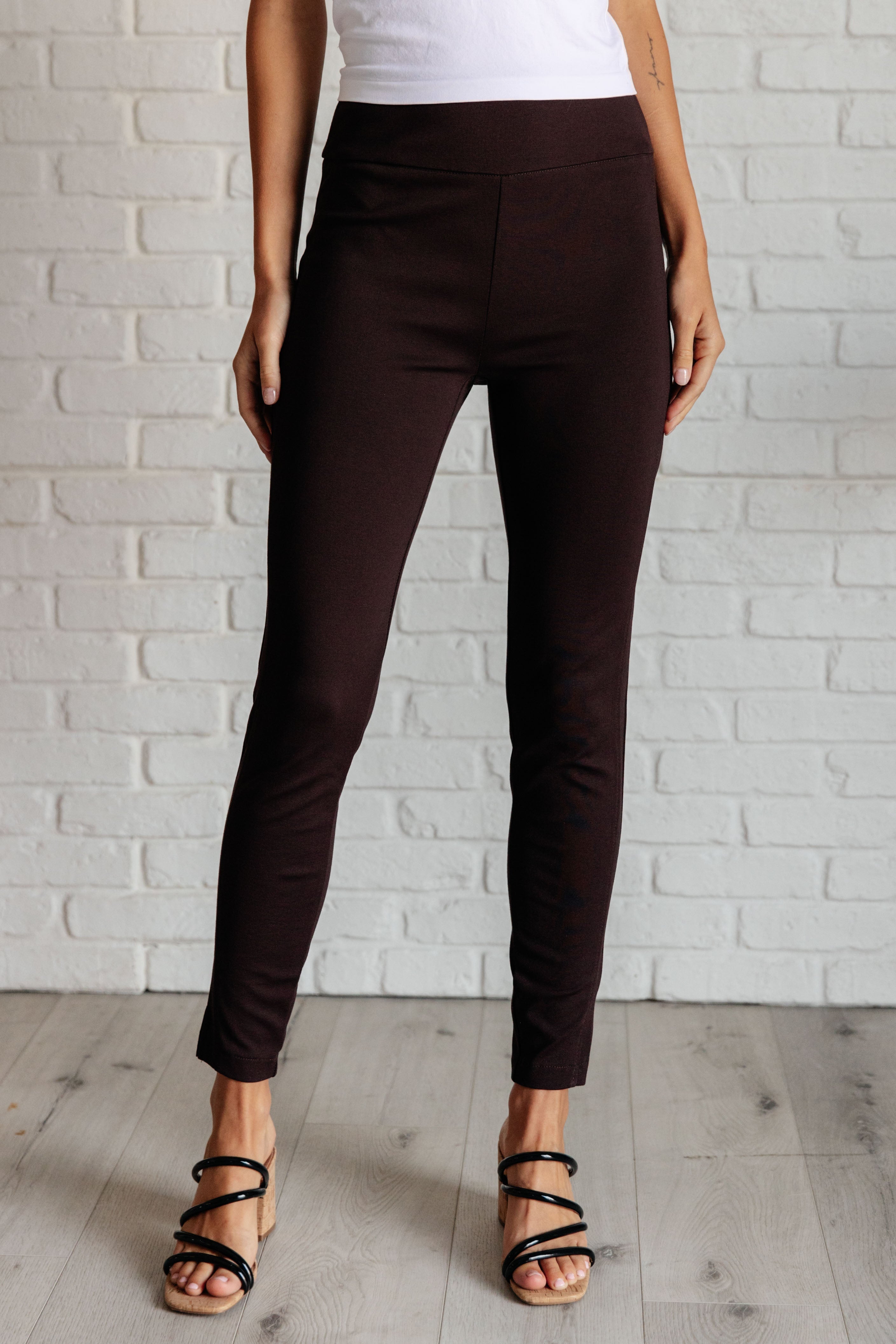 Dear Scarlett Magic Skinny 28" Pants in Chocolate 3XL Pants