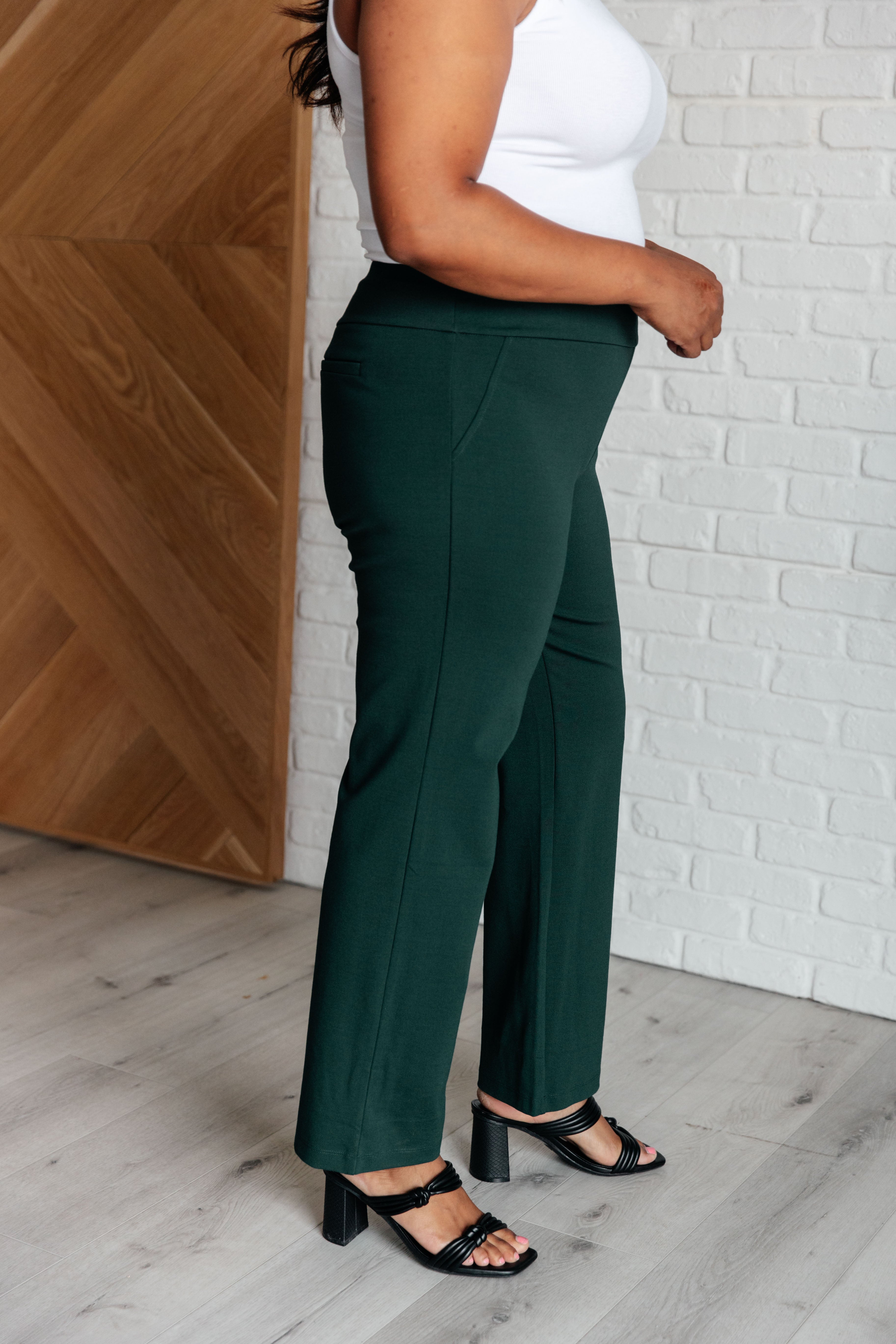Dear Scarlett Magic Straight Pants in Hunter Green Pants