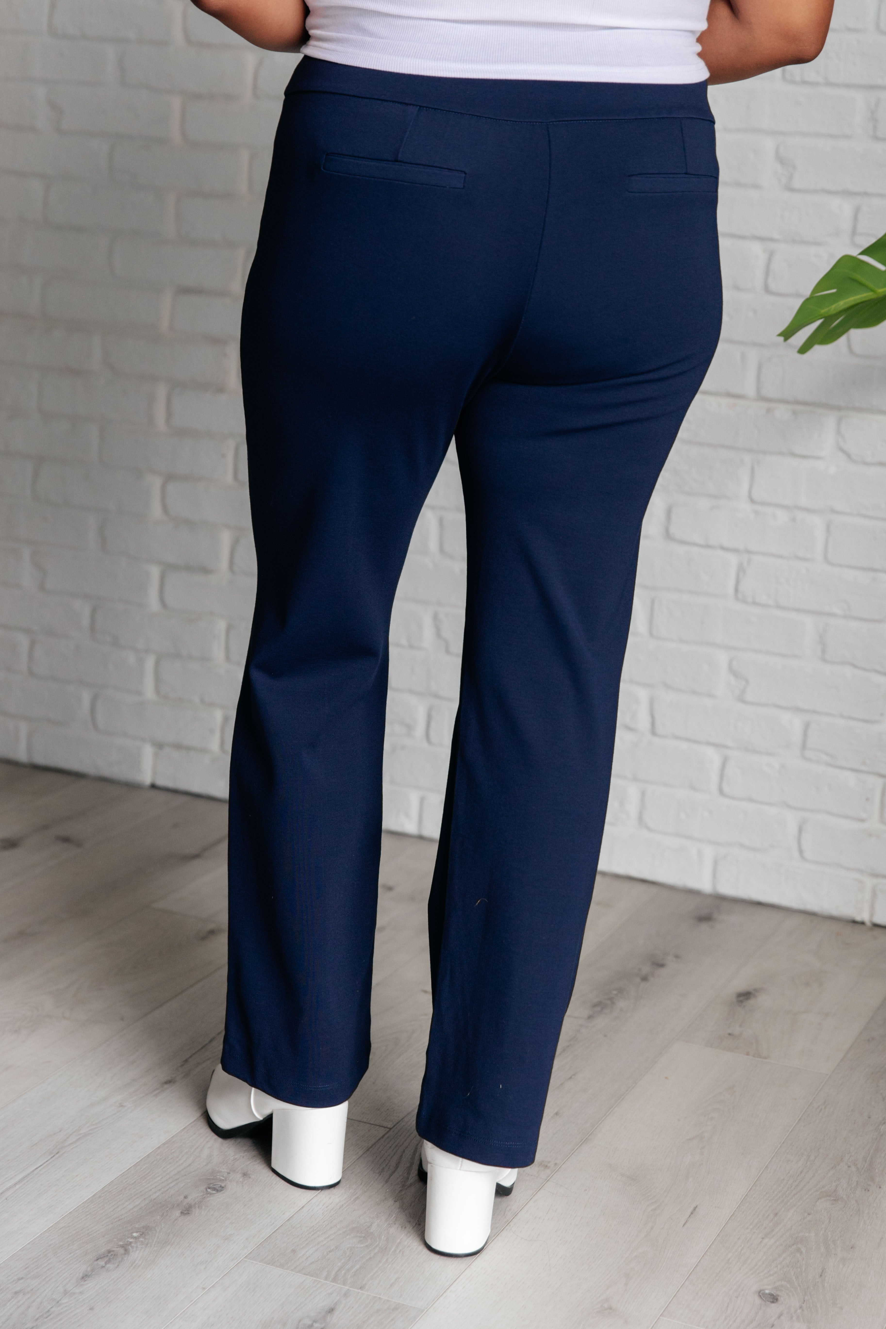 Dear Scarlett Magic Straight Pants in Navy Pants