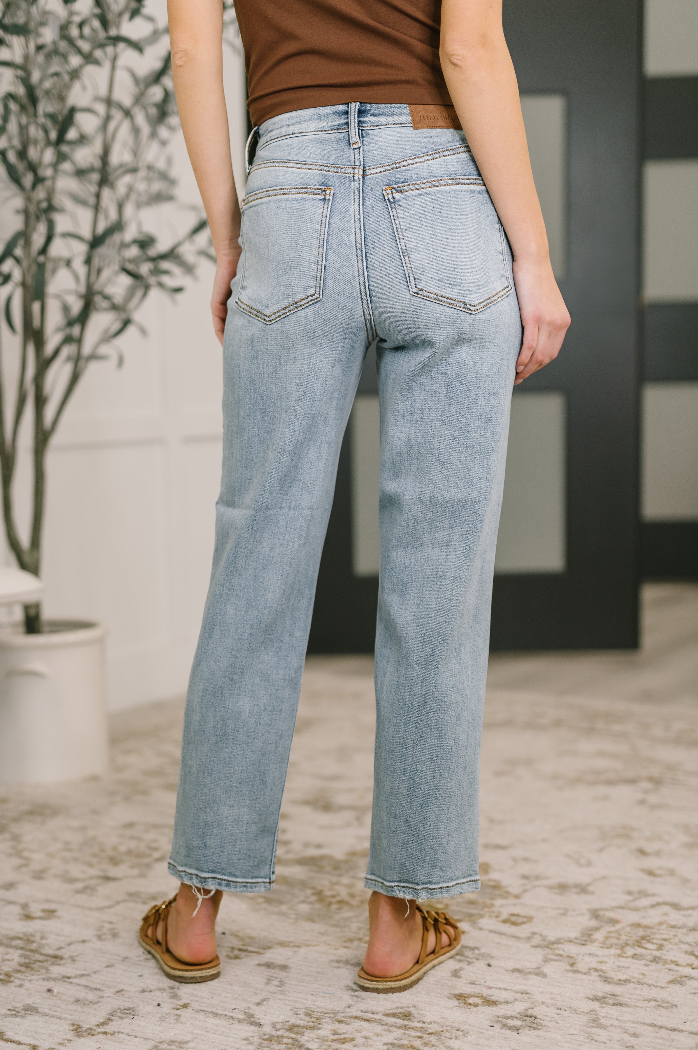 Natalie High Waist Ankle Straight Womens