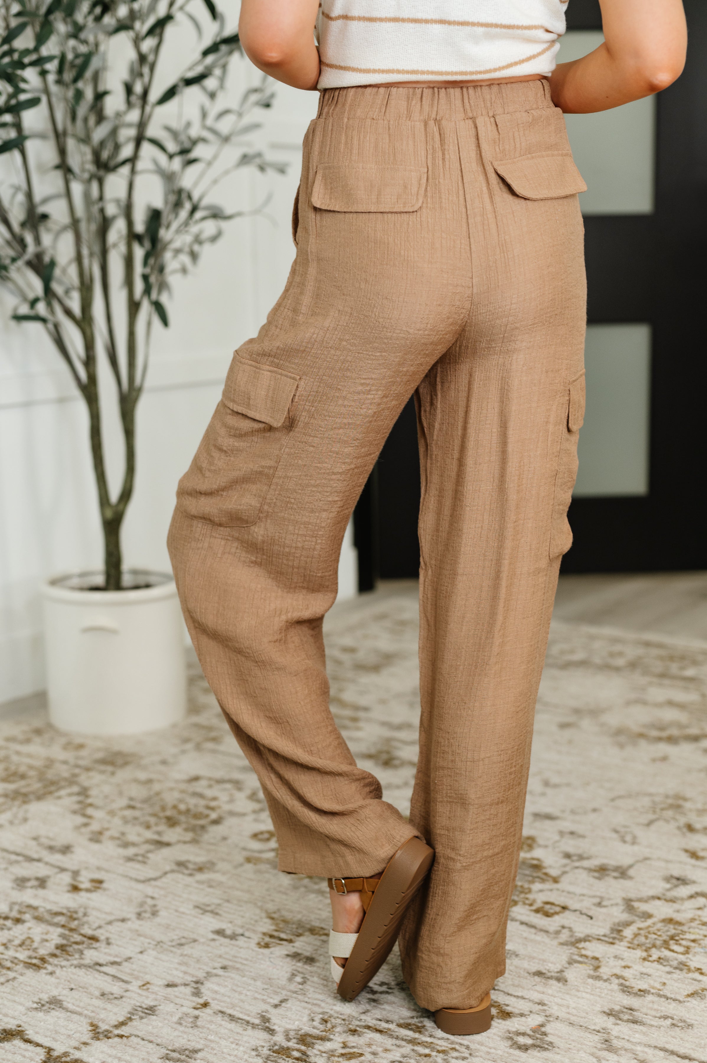 Blu Pepper Off Duty Straight Leg Cargo Pants in Tan Womens