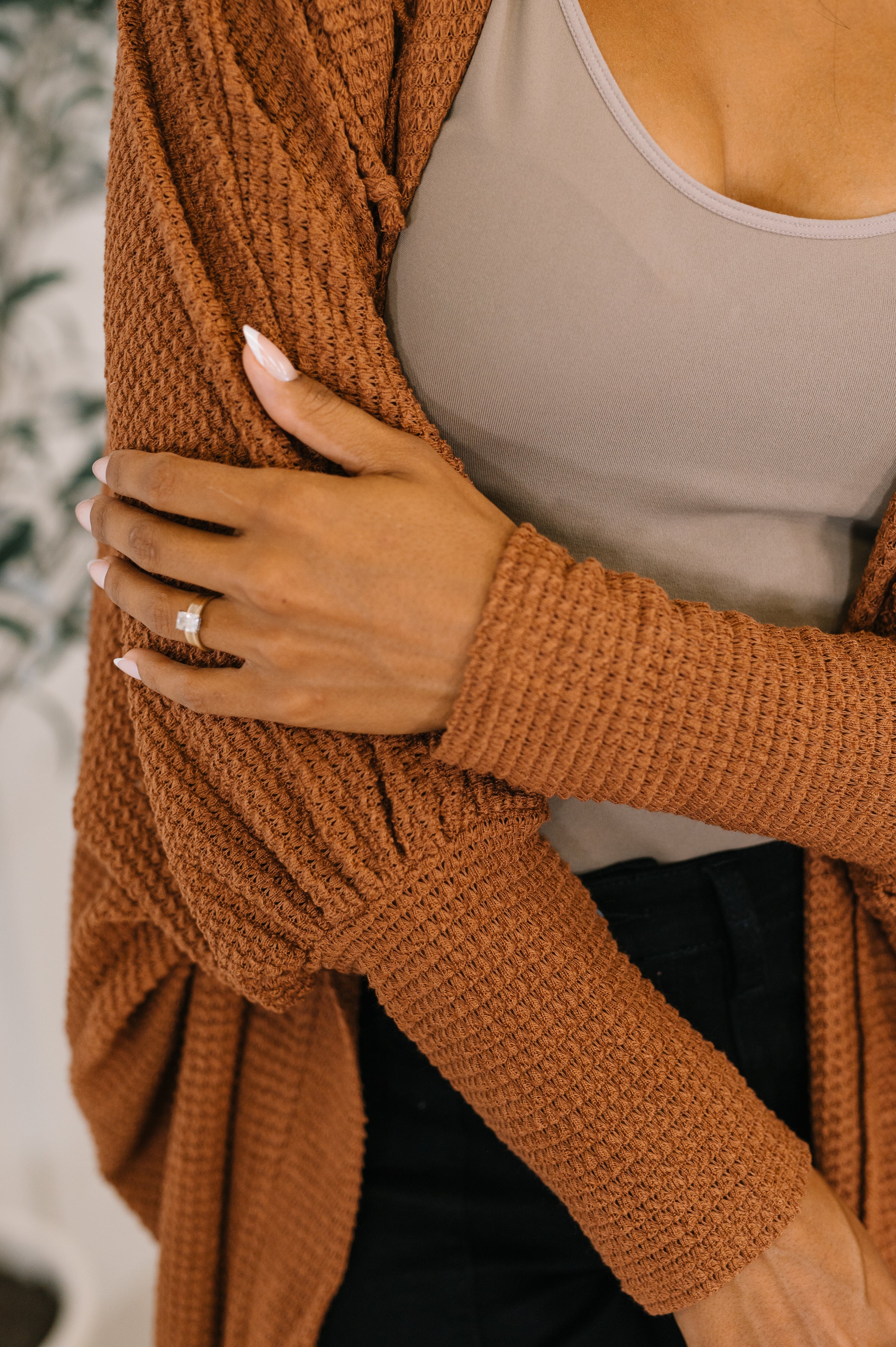 Dear Scarlett Pamper Travel Hooded Cardigan in Chestnut Womens