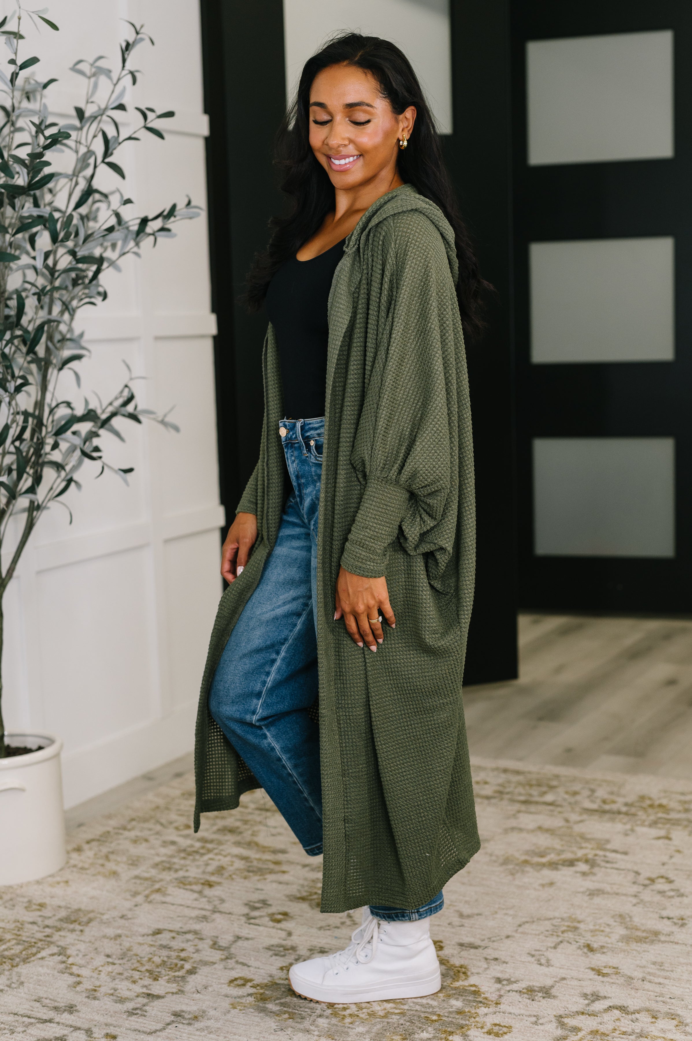 Dear Scarlett Pamper Travel Hooded Cardigan in Olive Womens