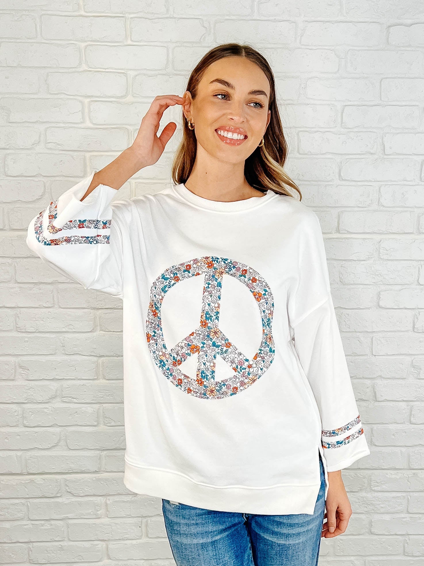 One Eleven North Peace, Love, and Flowers Peace Sign Top Womens