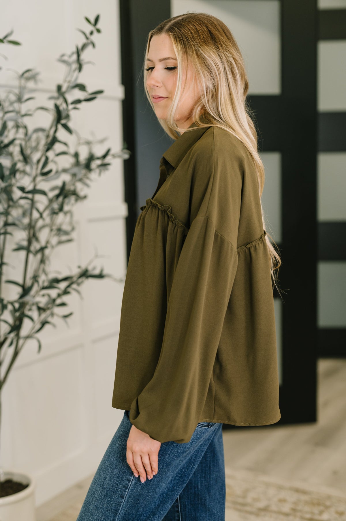 Andree by Unit She's Got A Way Button Down Blouse Womens