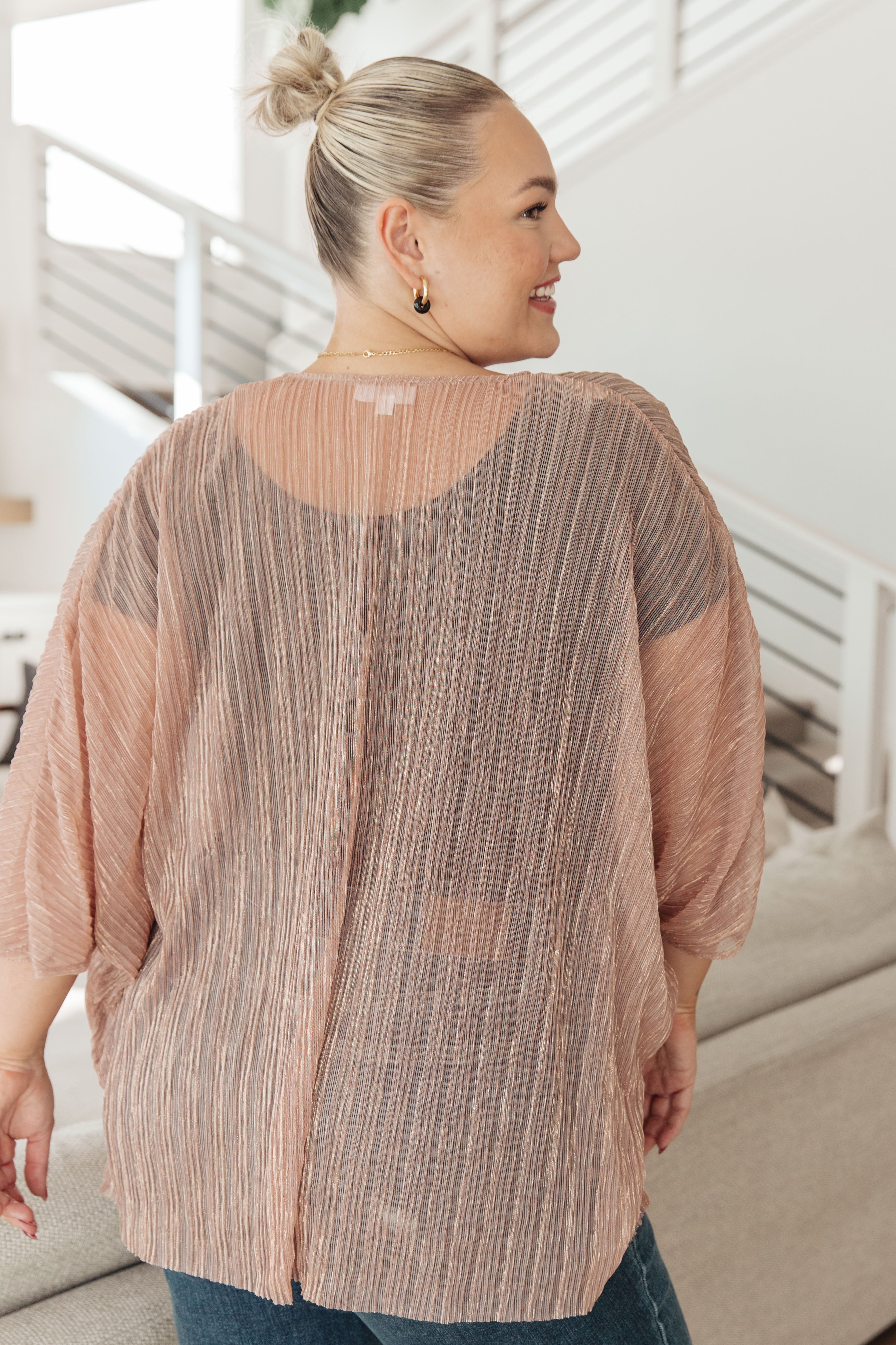 Annie Wear Sheer Signs Taupe Accordion Shimmer Pleat Kimono Layers