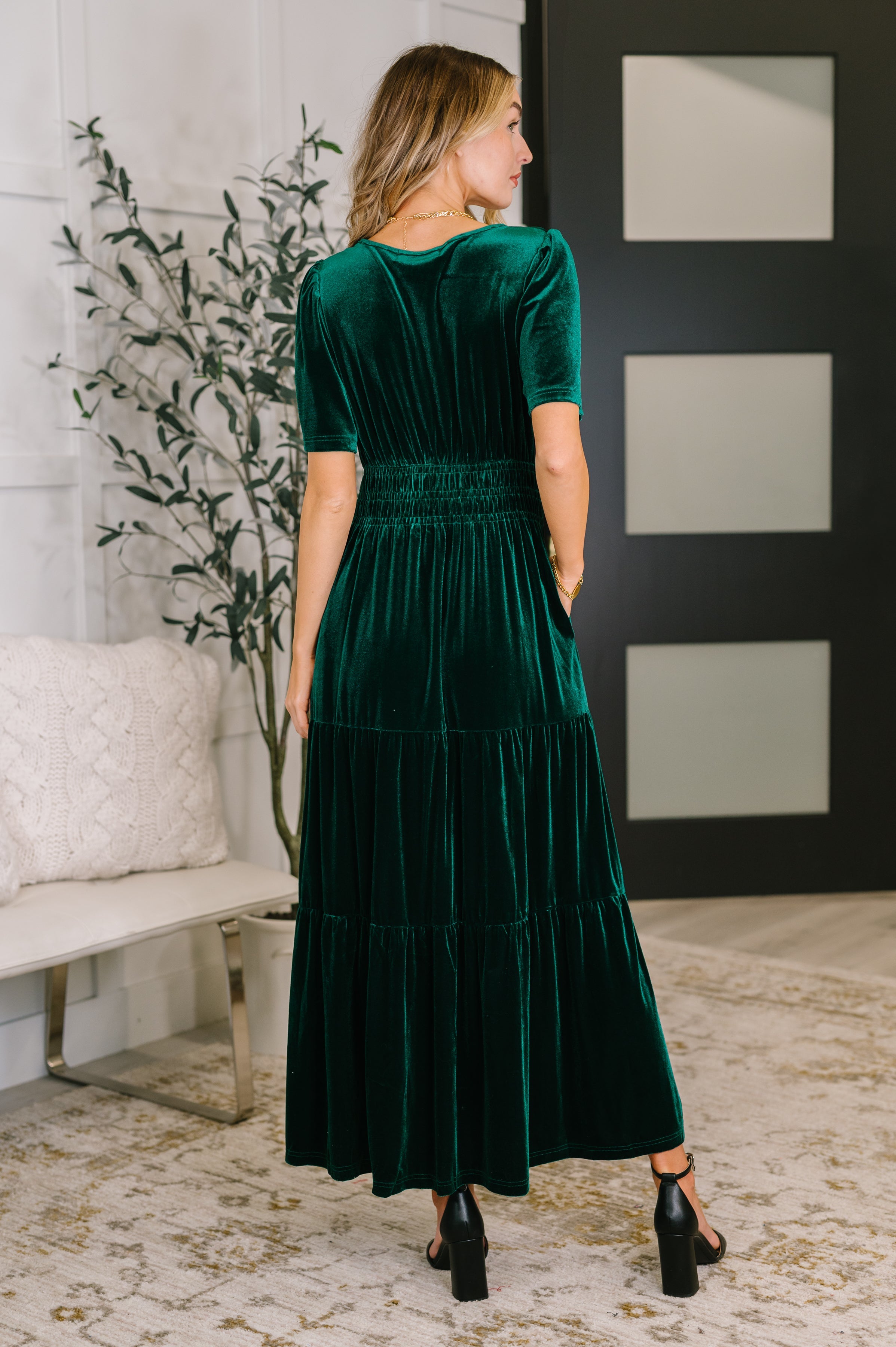 One Eleven North Softest Touch Velvet Tiered Emerald Green Dress Womens