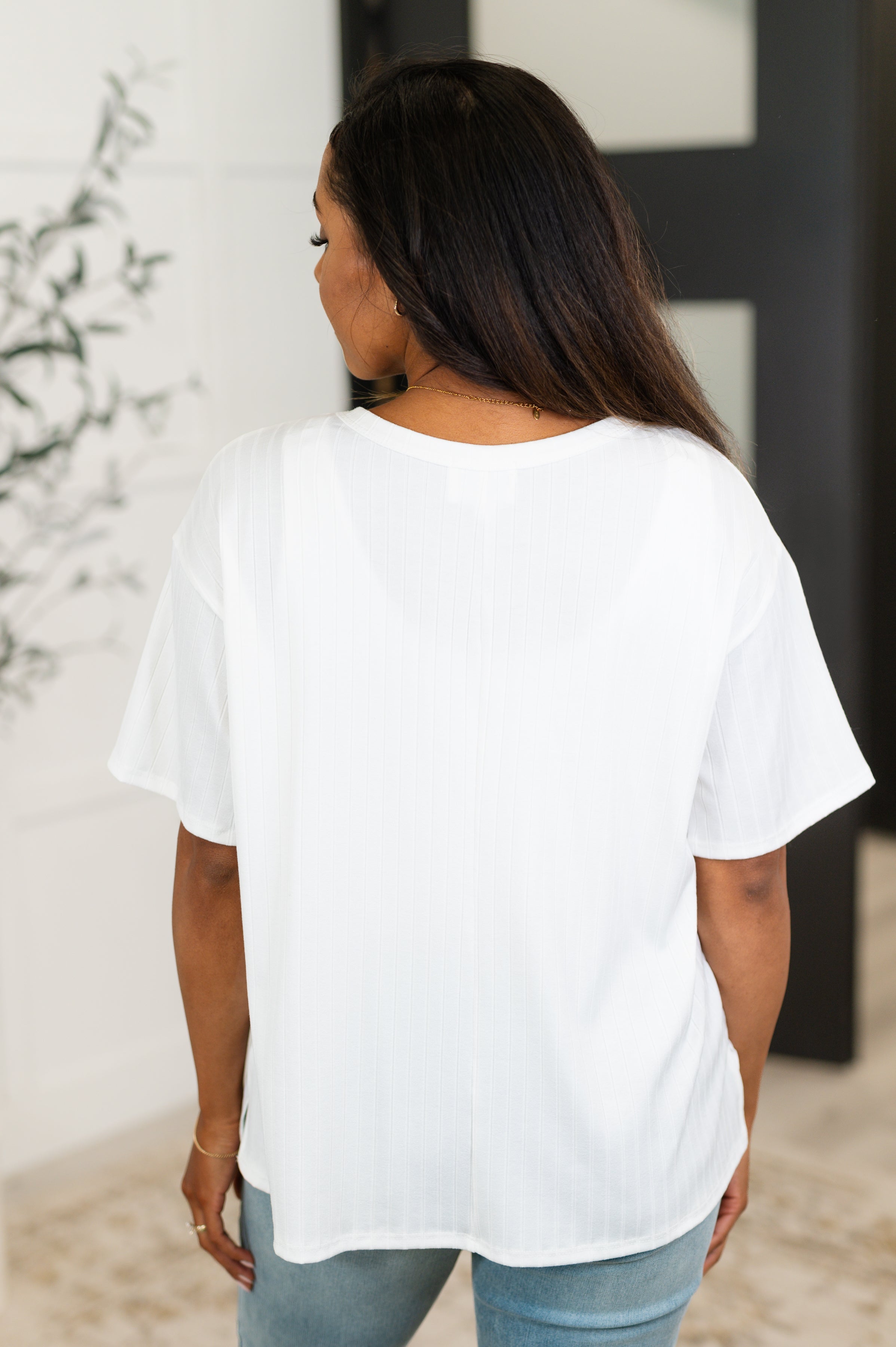 Andree by Unit Take It Easy Slouchy Tee in Ivory Womens