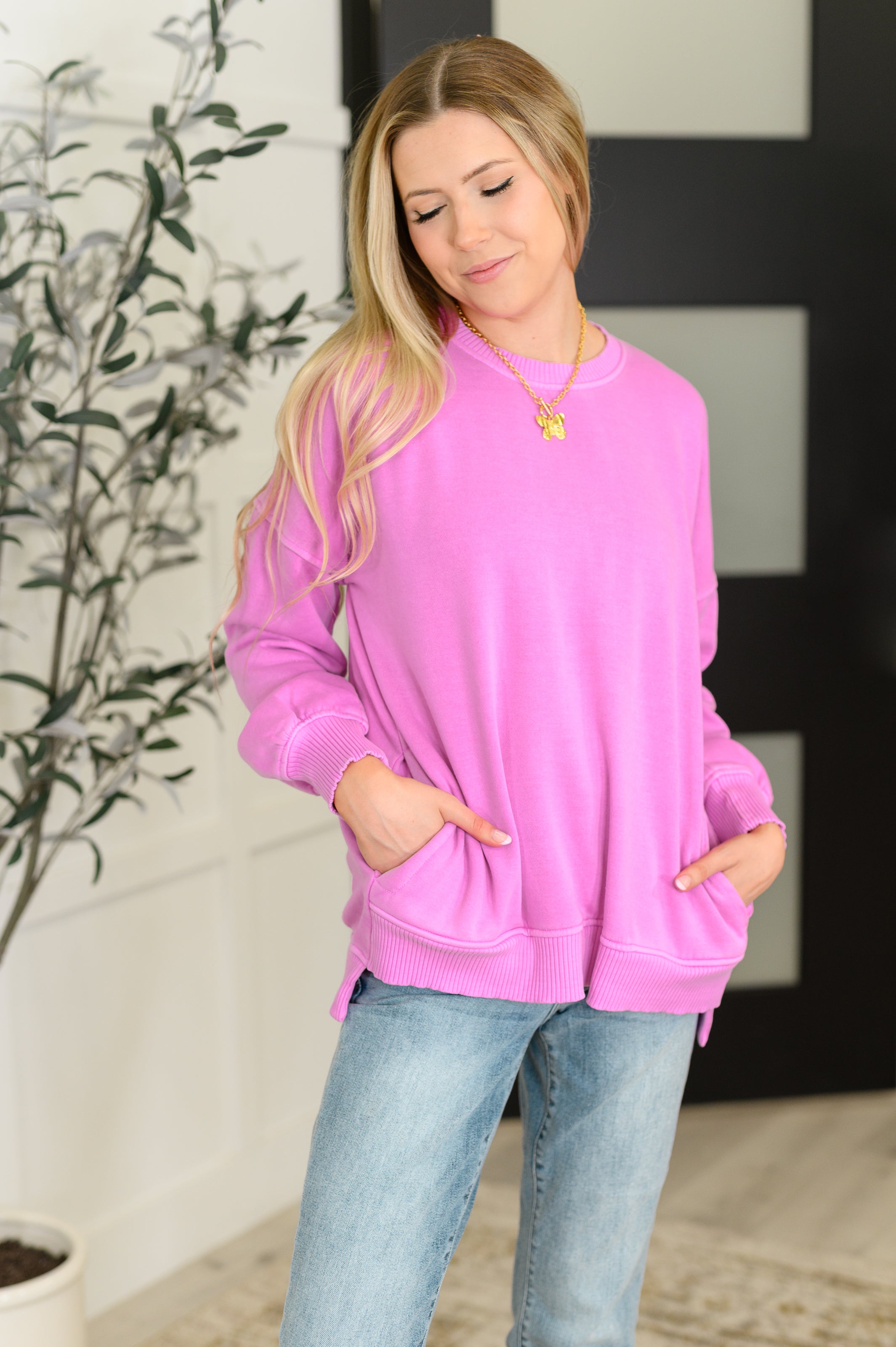Zenana Talk Cozy to Me Stepped Hem Pullover in Bright Mauve Womens