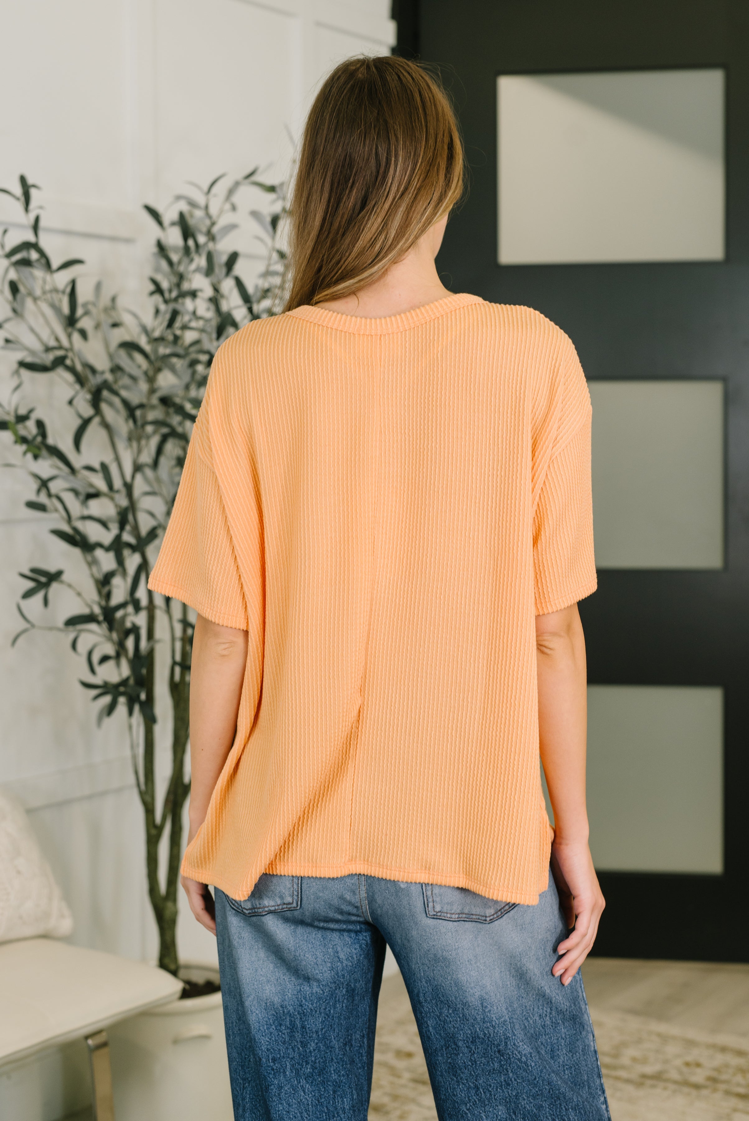 Andree by Unit The Go-To Tee in Apricot Bliss Womens
