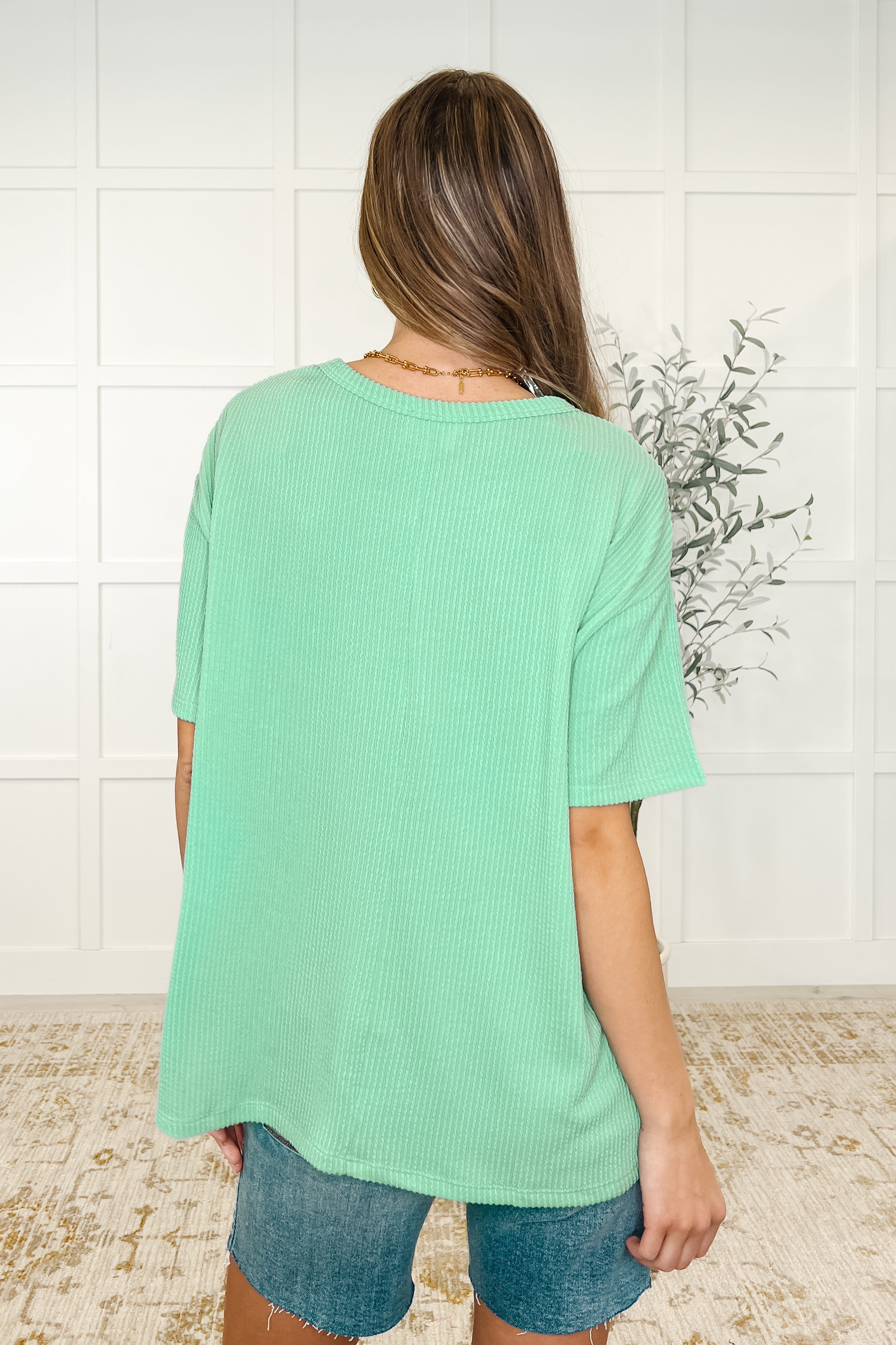 Andree by Unit The Go-To Tee in Spearmint Womens