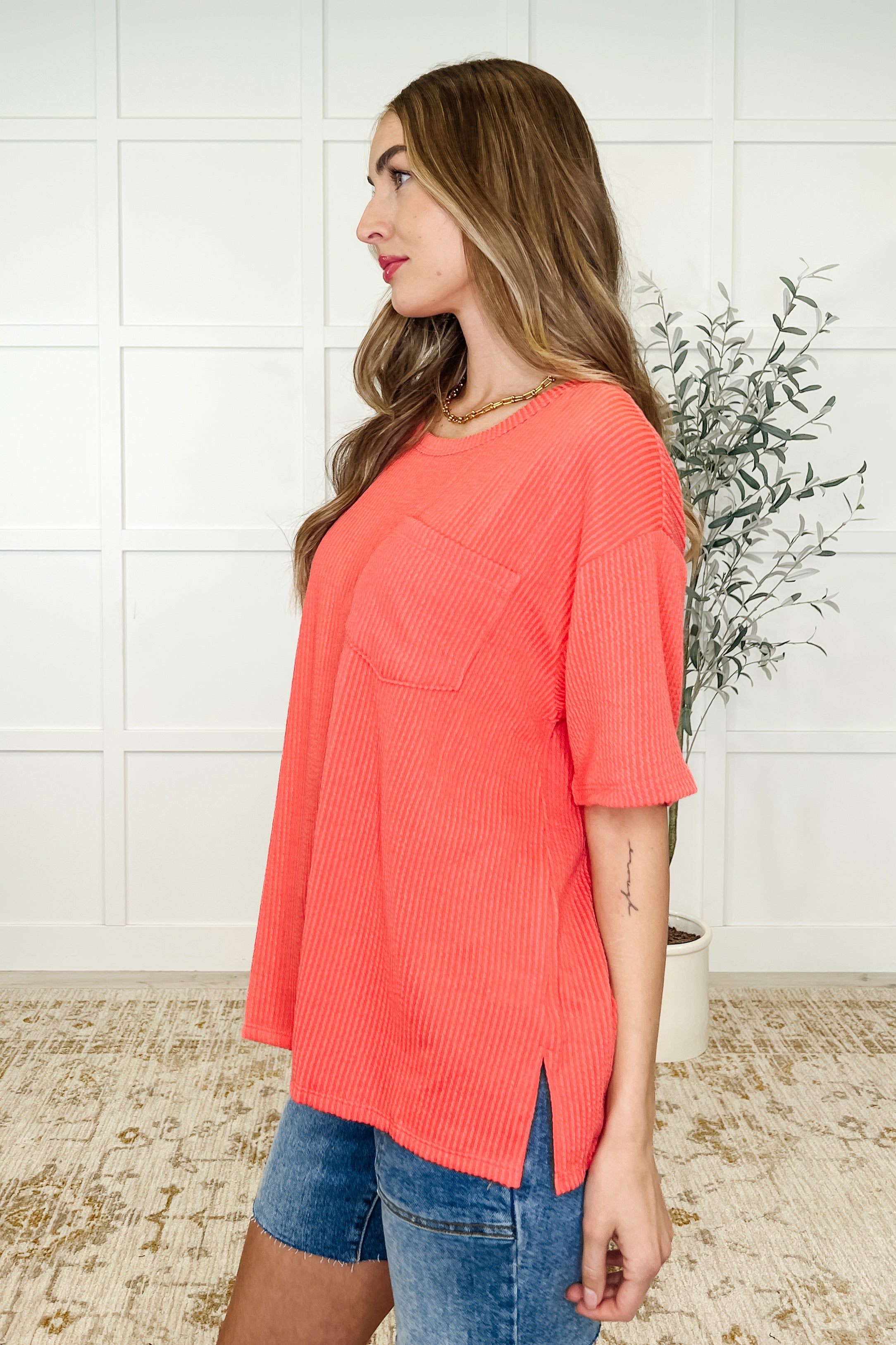 Andree by Unit The Go-To Tee in Summer Coral Womens