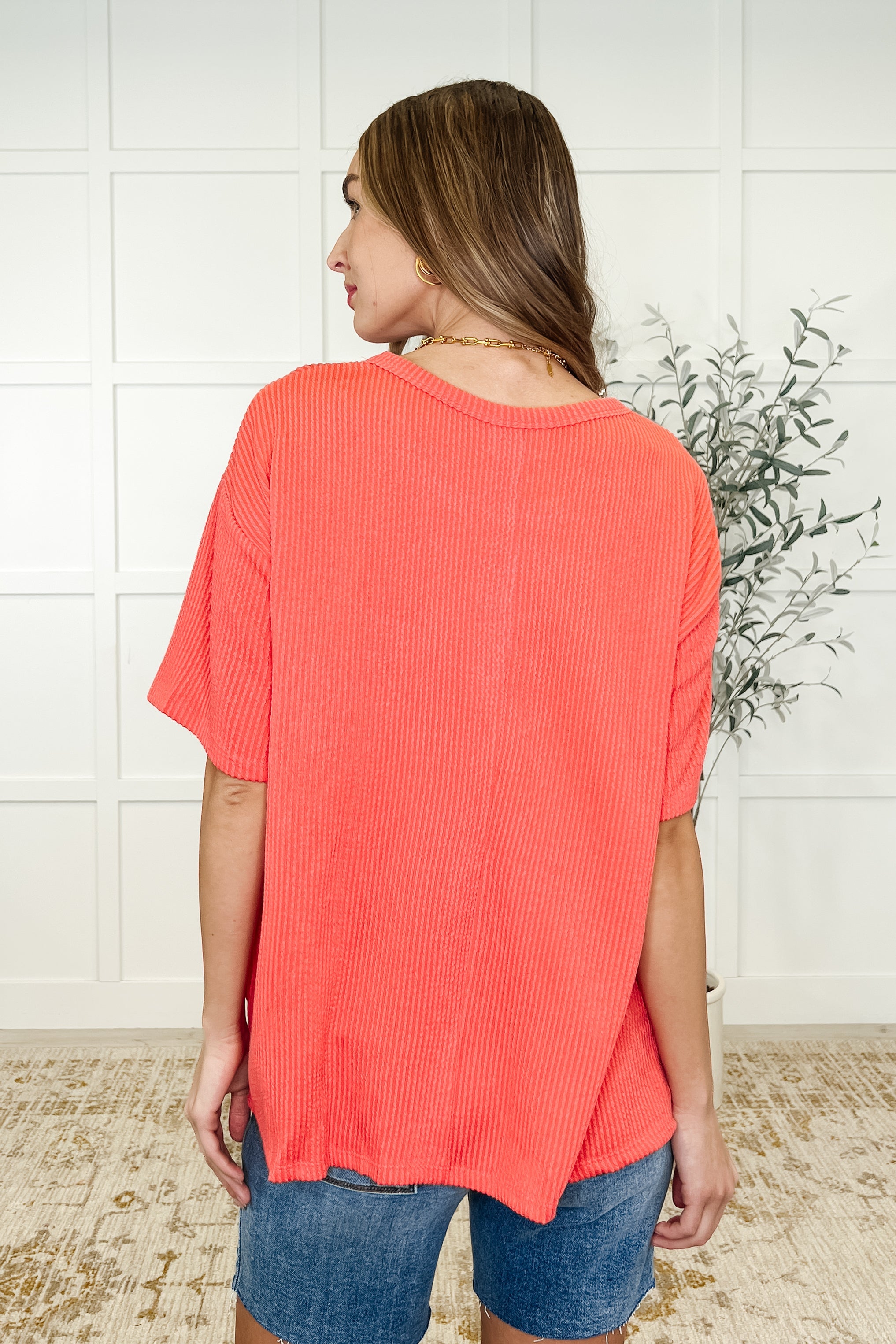 Andree by Unit The Go-To Tee in Summer Coral Womens