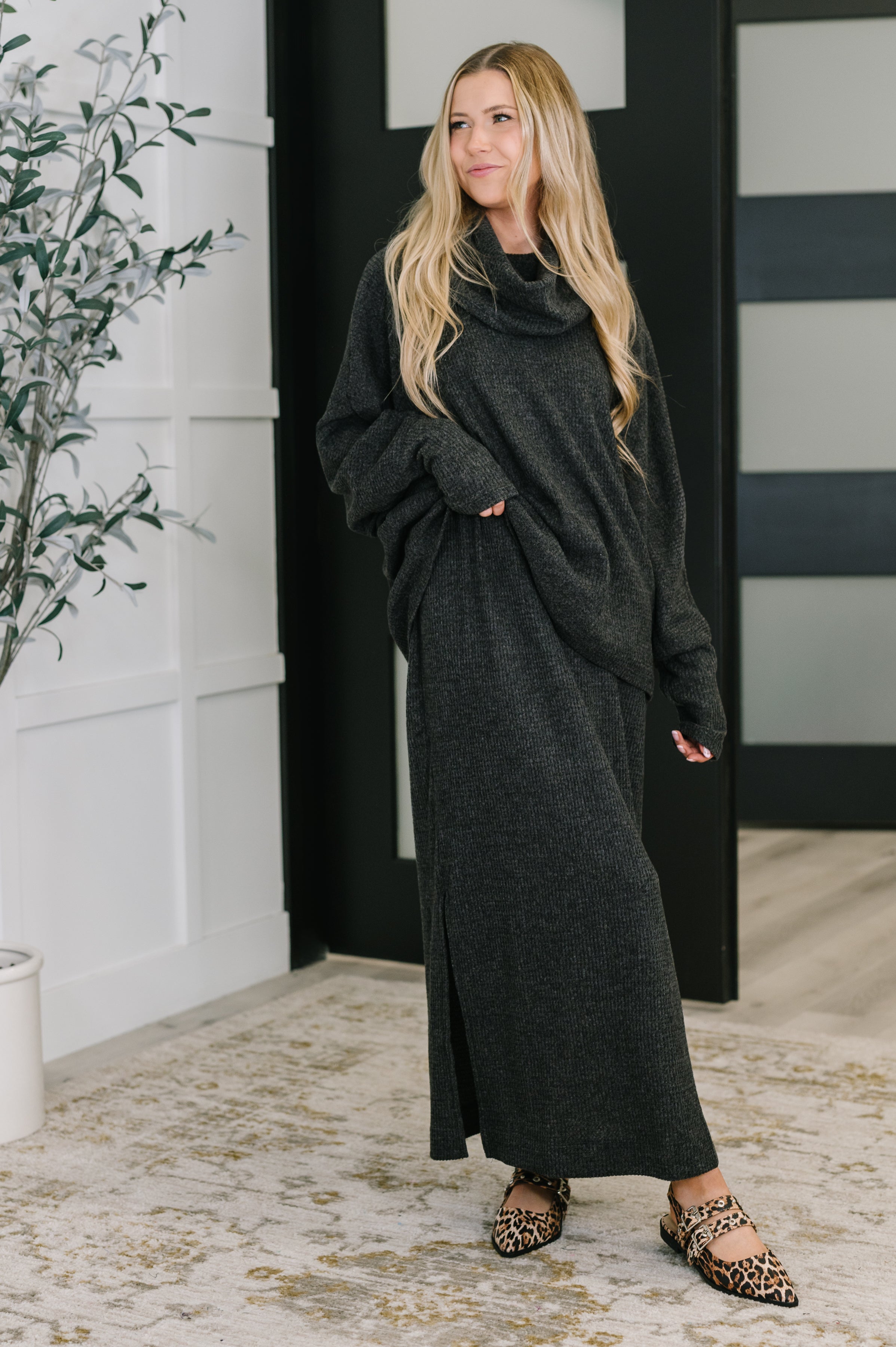 Dear Scarlett The Wander Lust Set in Black Womens