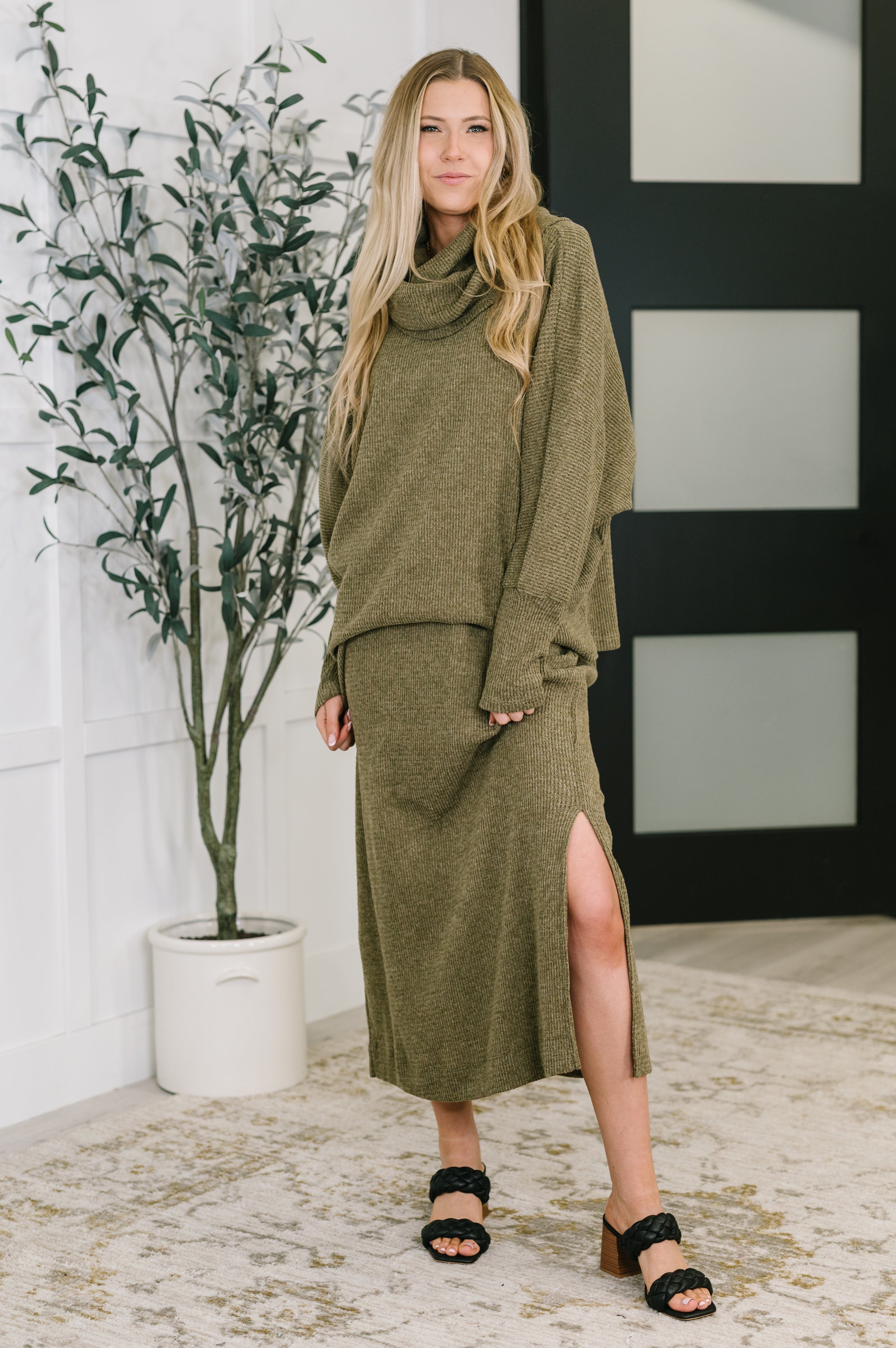 Dear Scarlett The Wander Lust Set in Olive Womens