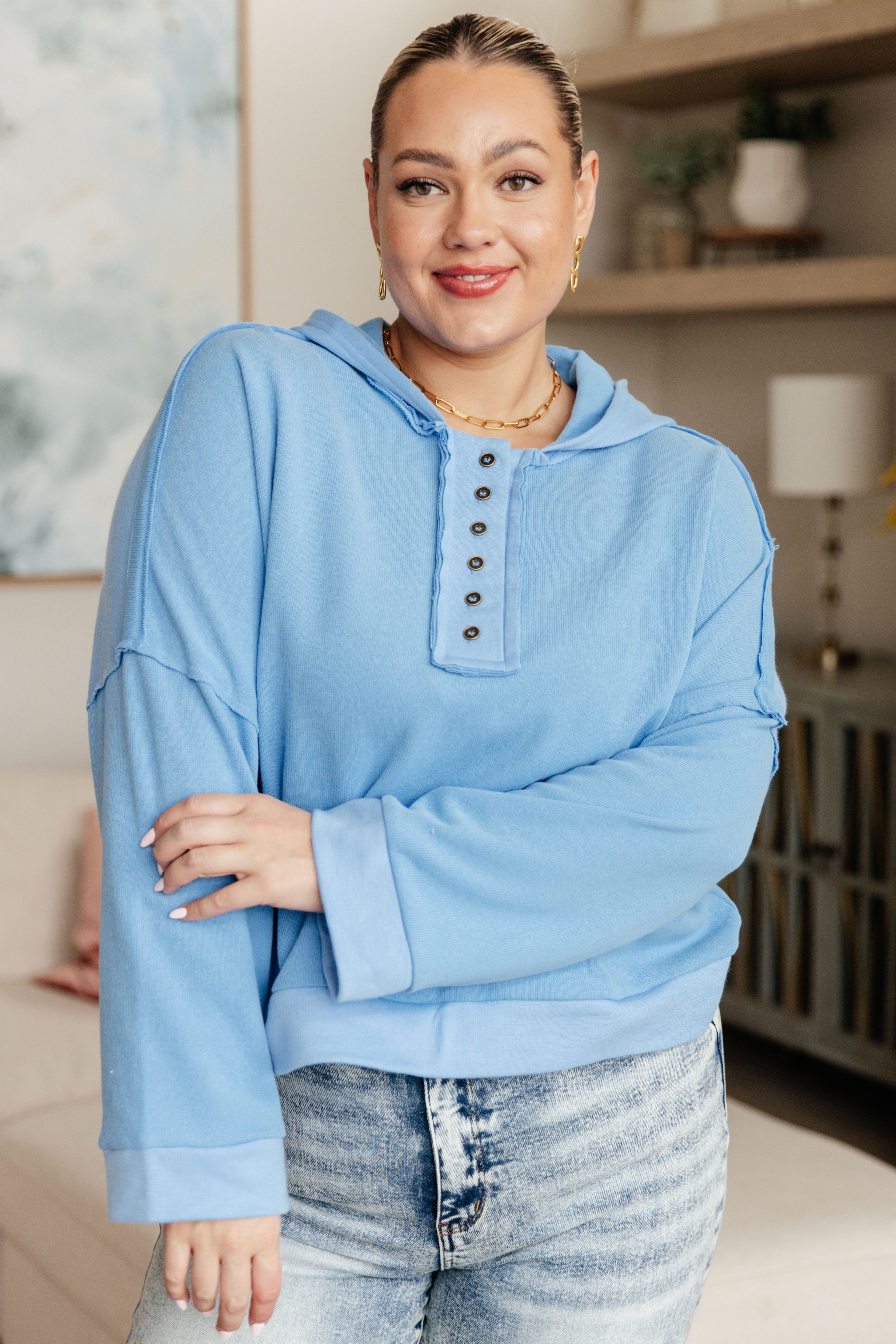 One Eleven North Throwback Heartthrob Hoodie in Sky Tops