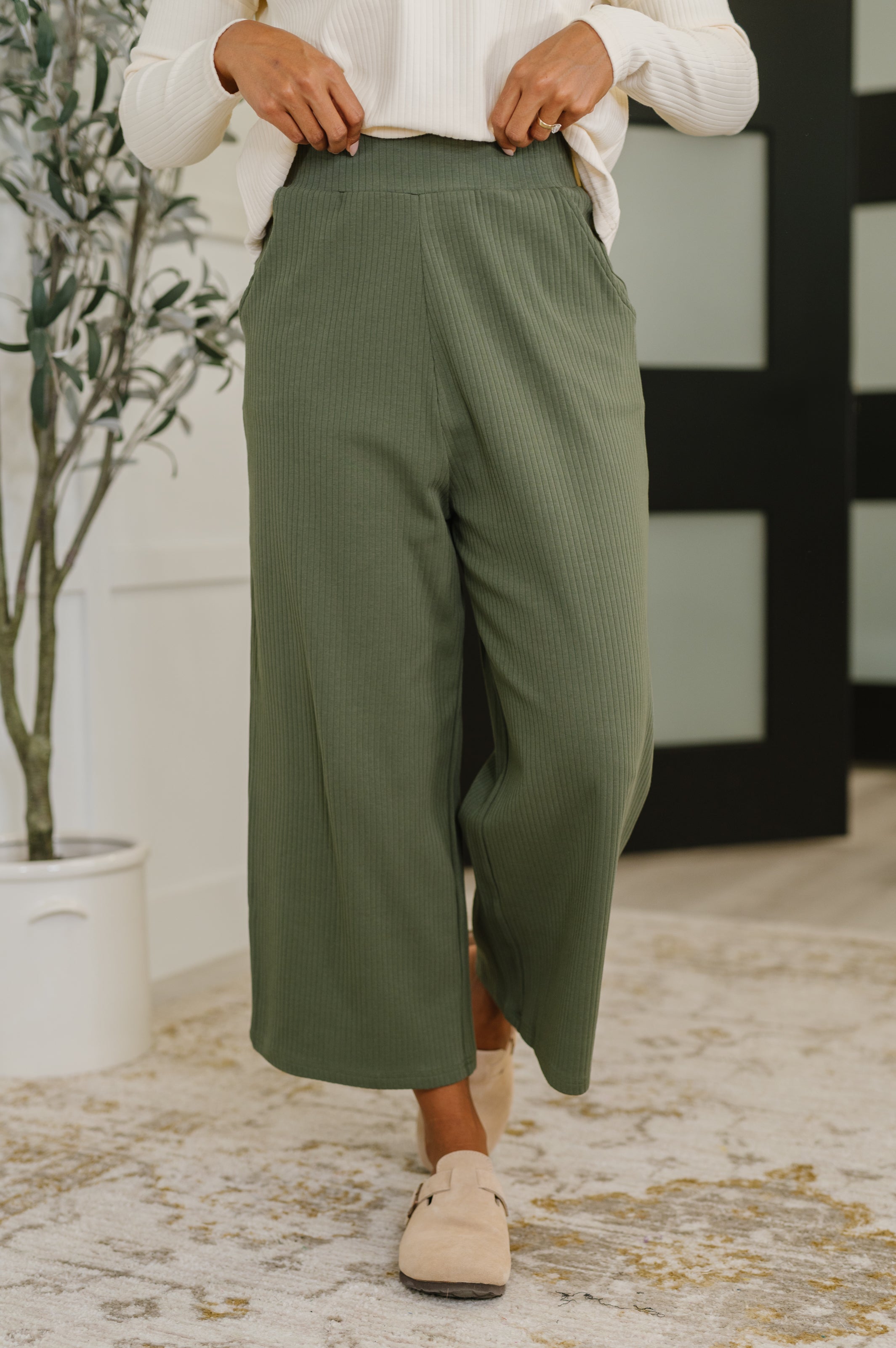 Honey Mark Thyme Culottes in Dusty Pine Womens