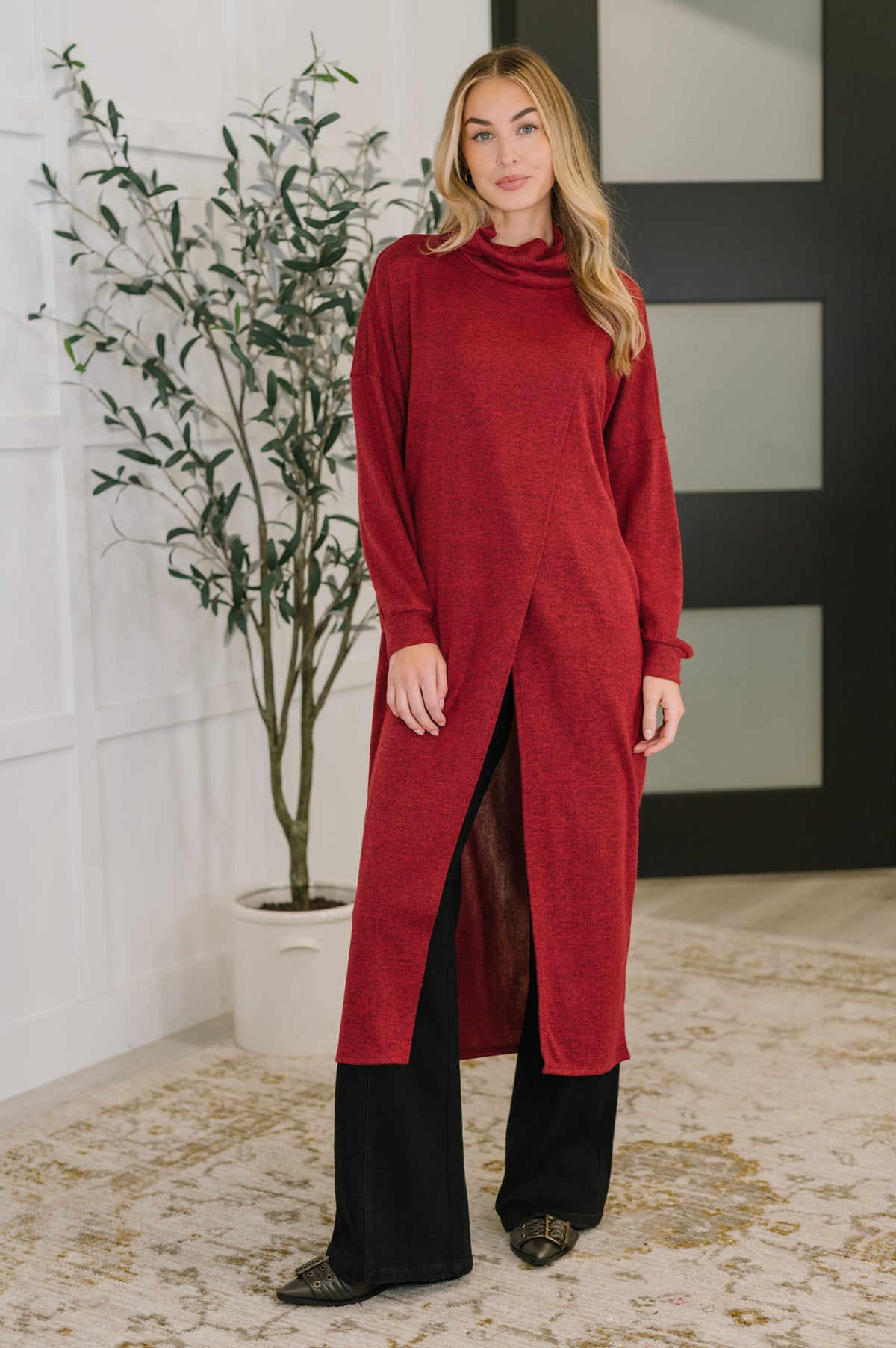 Travel City Scape Turtle Neck Tunic in Wine Womens