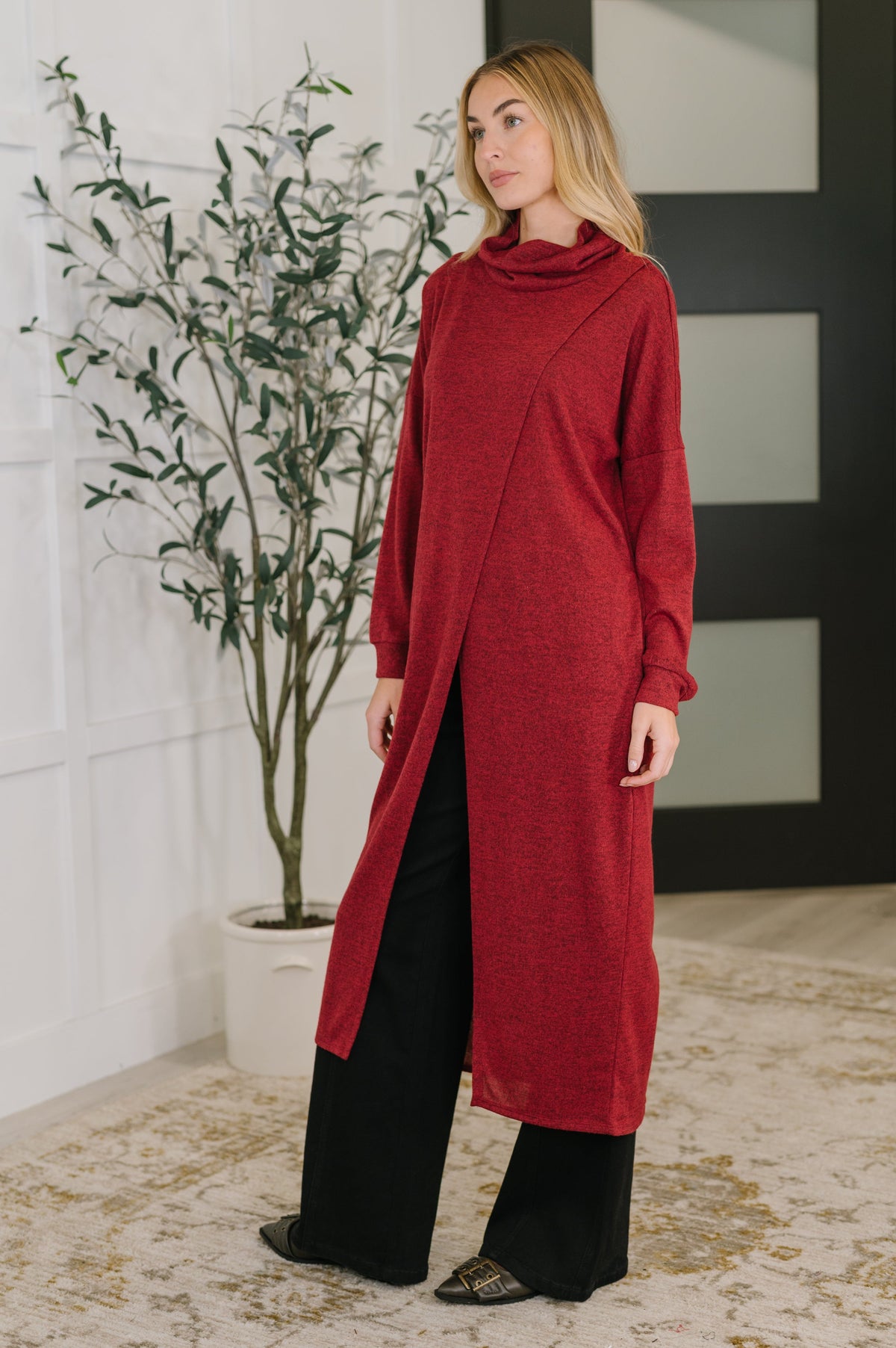 Travel City Scape Turtle Neck Tunic in Wine Womens