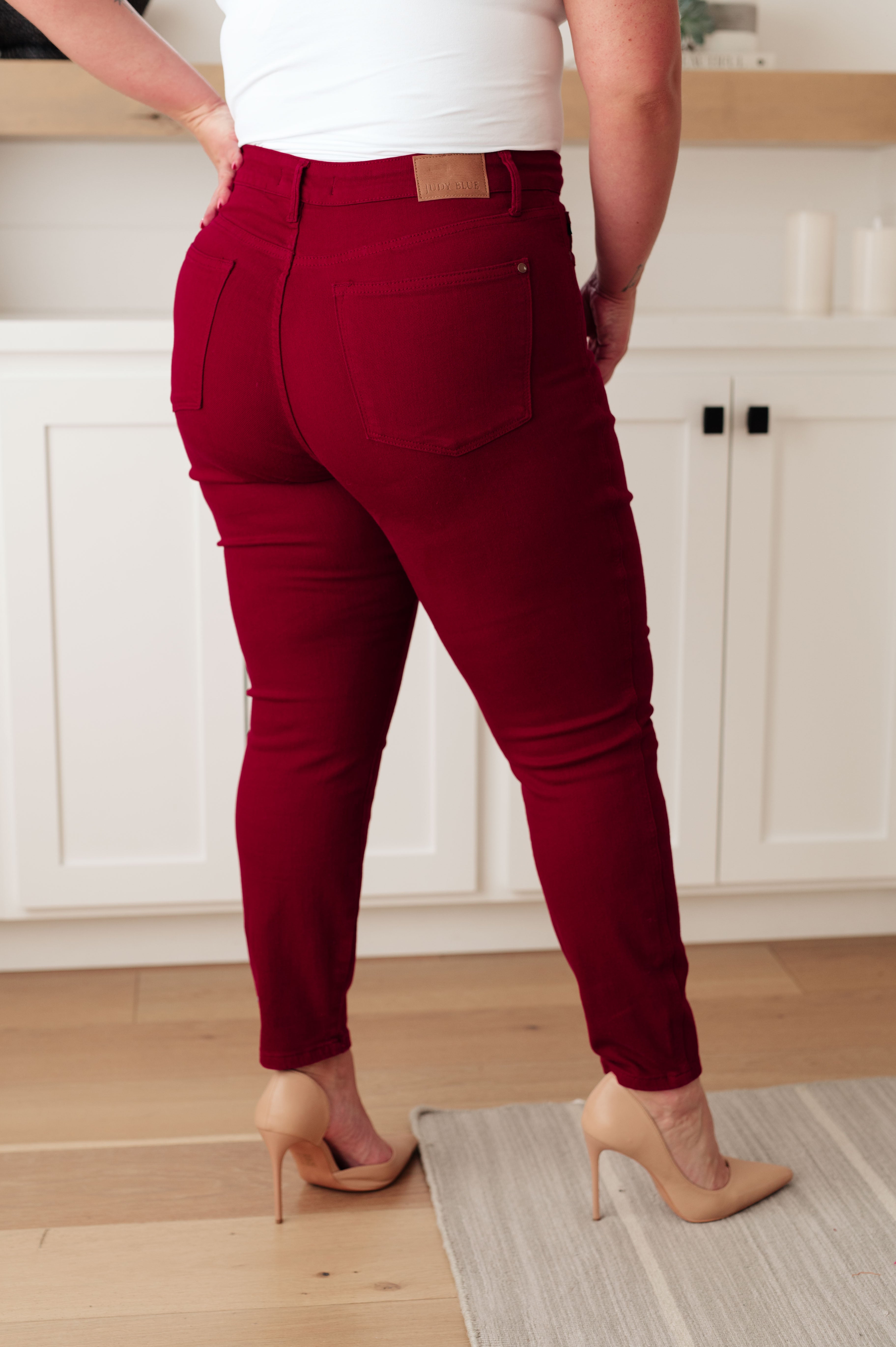 Judy Blue Wanda High Rise Tummy Control Top Skinny Jeans in Scarlet Womens