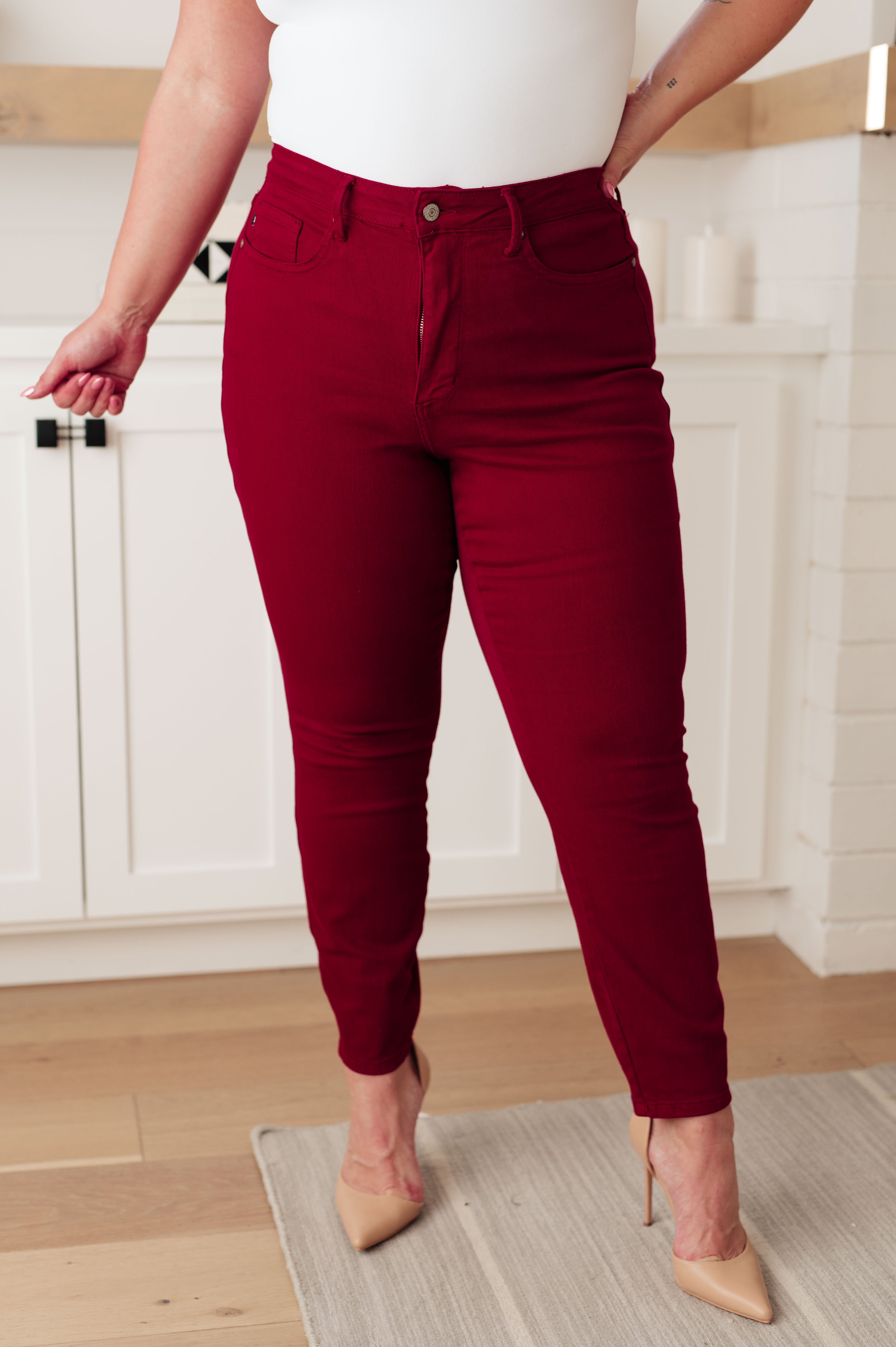 Judy Blue Wanda High Rise Tummy Control Top Skinny Jeans in Scarlet Womens