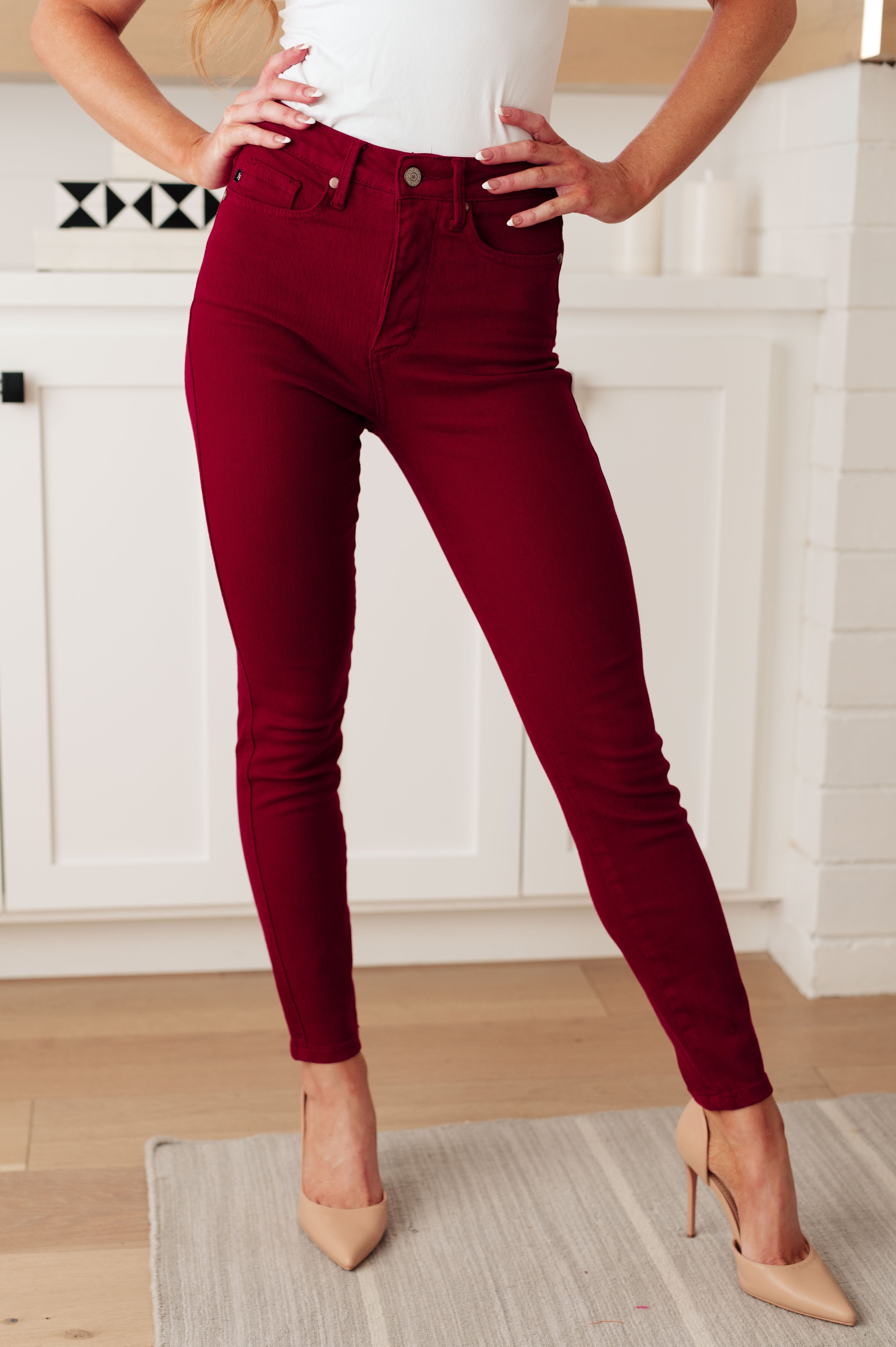 Judy Blue Wanda High Rise Tummy Control Top Skinny Jeans in Scarlet 24W Womens