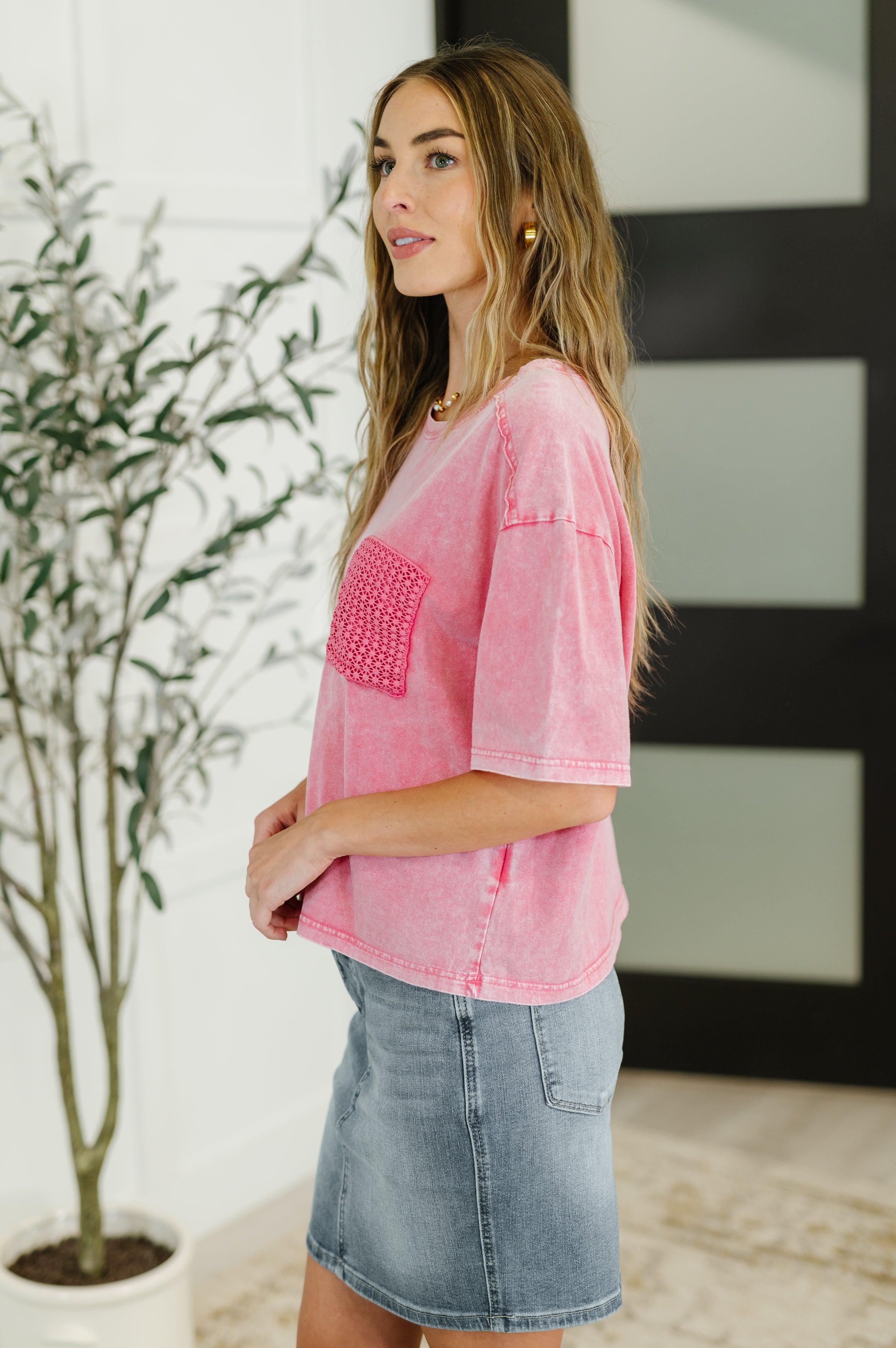 One Eleven North Who's That Girl Crochet Pocket T-Shirt Womens