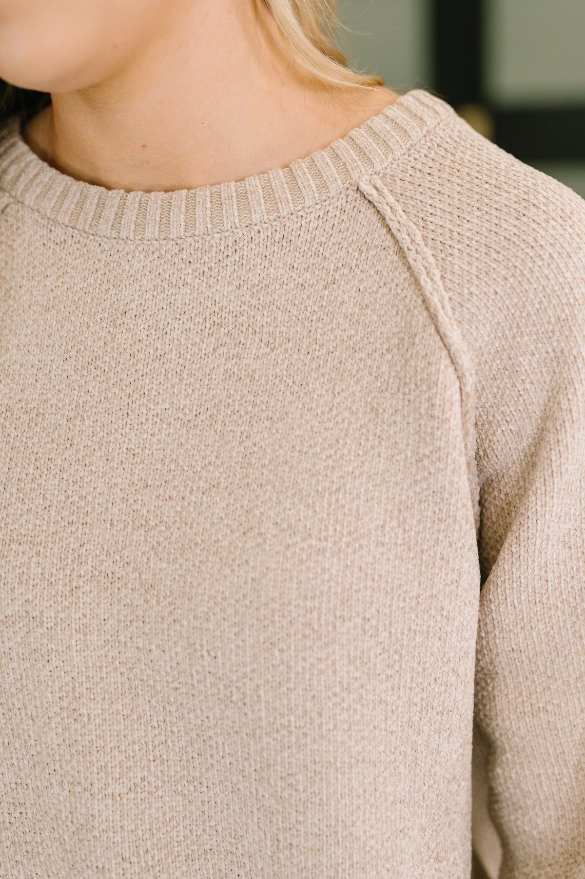 Zenana Words Of Wisdom Raglan Sleeve Sweater in Mocha Womens