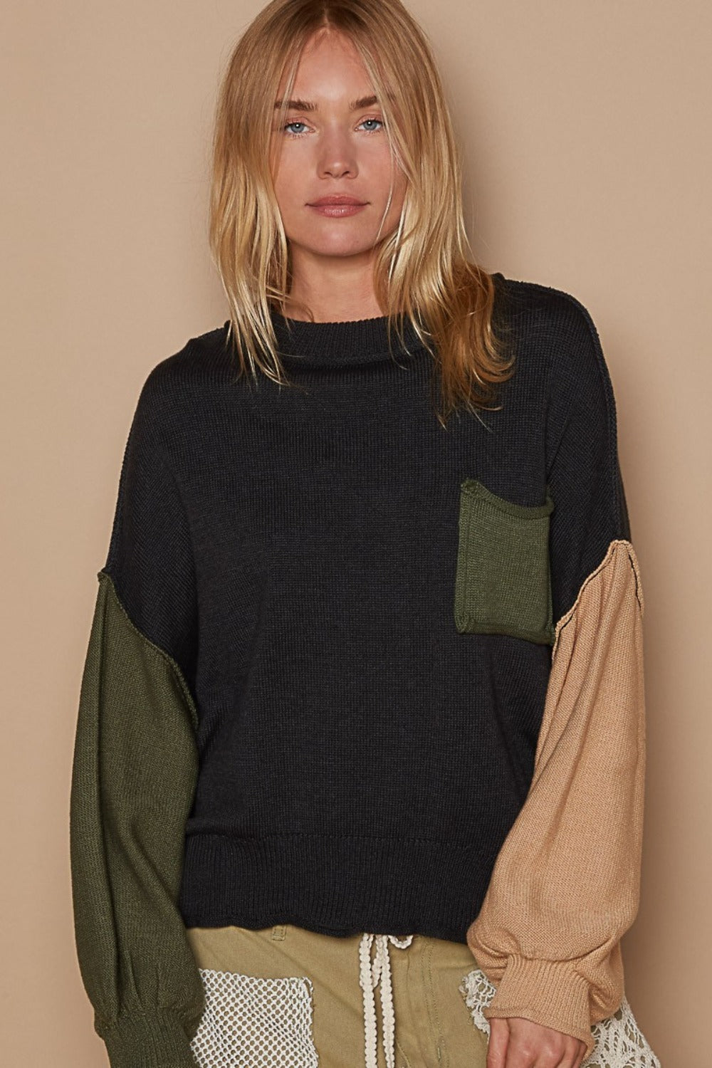 POL Black Color Block Roll Hem Hacci Sweater Shirts & Tops