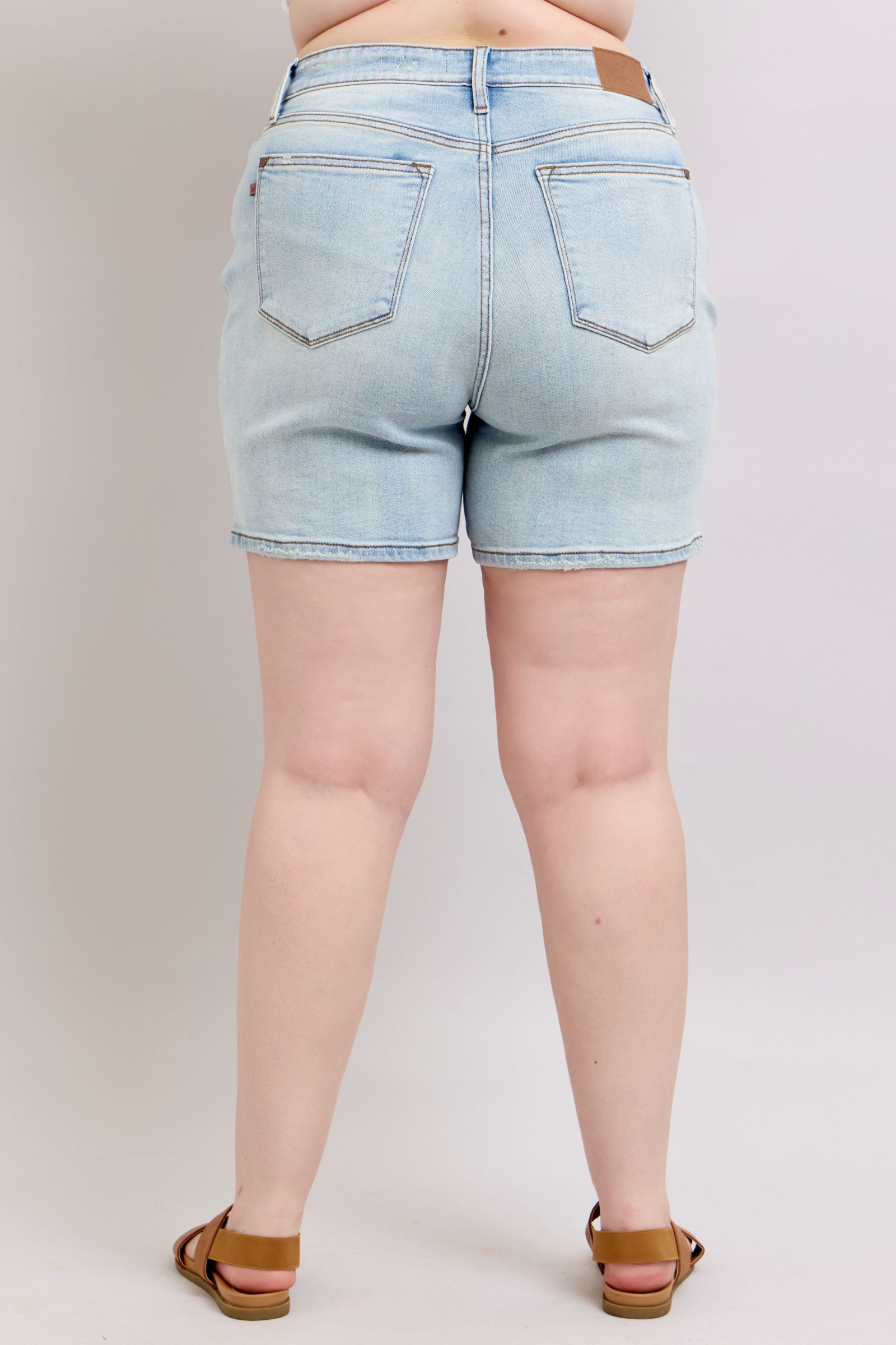 Judy Blue Light Washed 2 Button Denim Shorts with Pockets