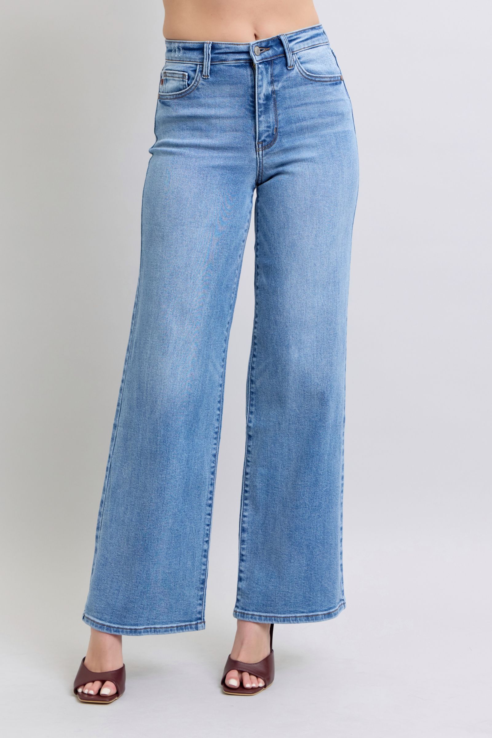 Judy Blue Medium Washed Wide Leg Jeans with Pockets Medium Jeans