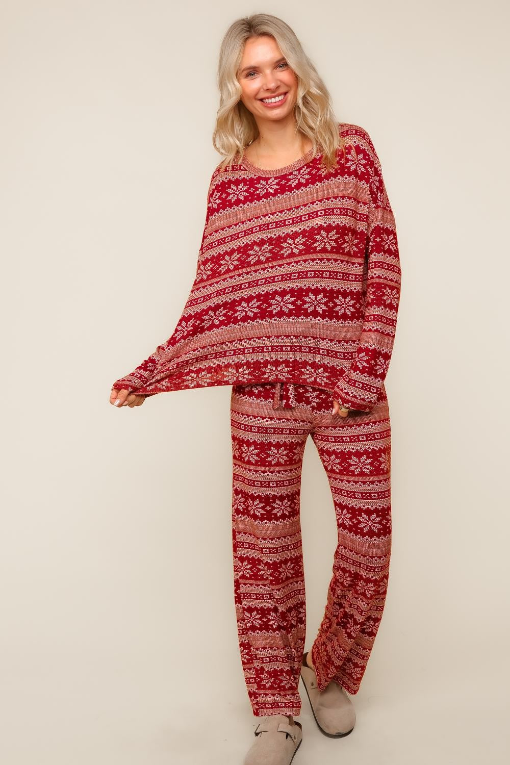 Haptics Red Oversized Snowflake Print Lounge Set