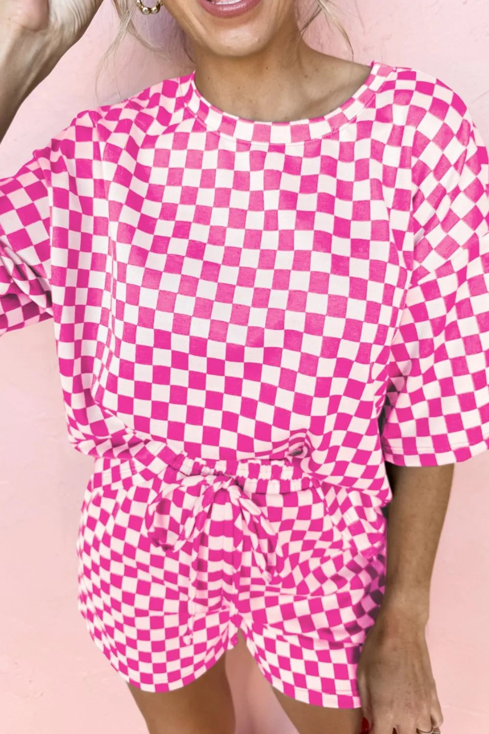 Preorder: Fuchsia Pink Checkered Round Neck Top and Shorts Two-Piece Set Fuchsia Pink
