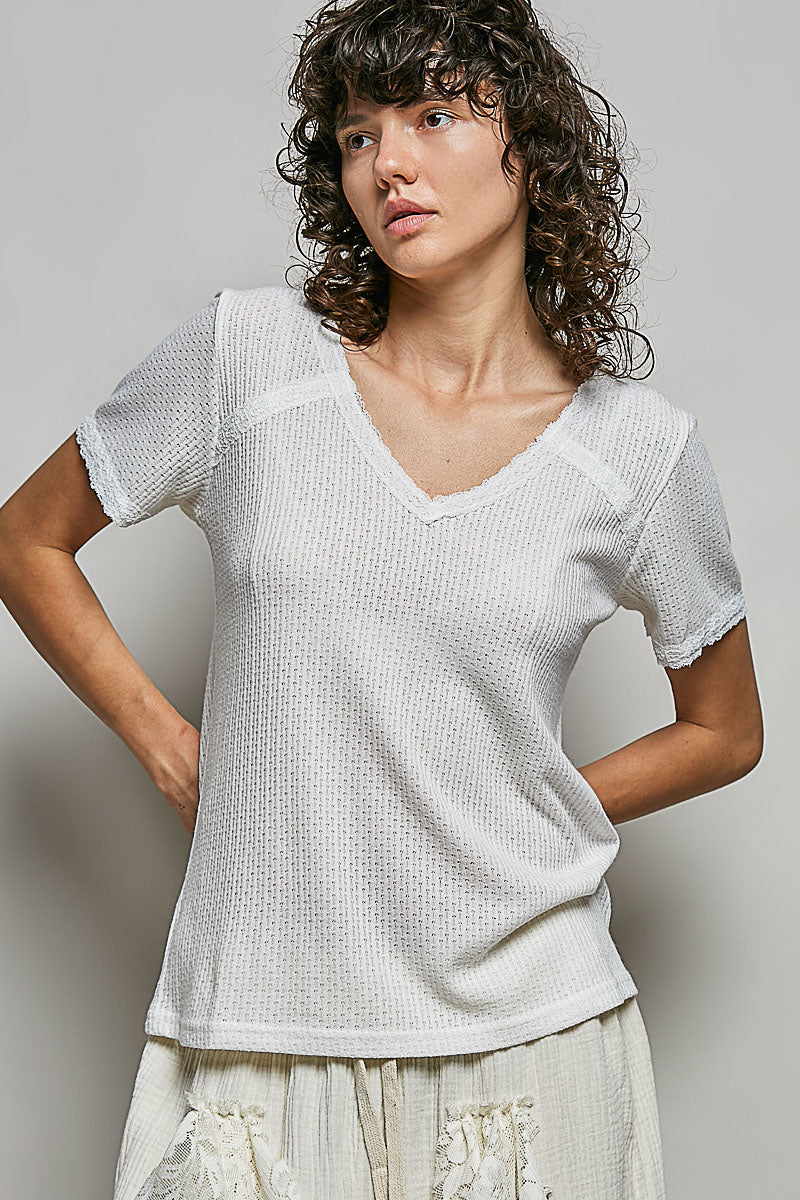 POL Off White Lace Detail V-Neck Short Sleeve Textured T-Shirt OFF WHITE