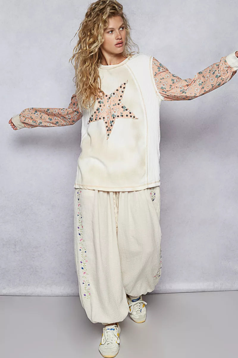 POL Exposed Seam Star Patch Thermal Top with Floral Sleeves – Cream Multi