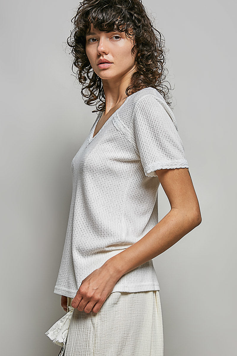 POL Off White Lace Detail V-Neck Short Sleeve Textured T-Shirt