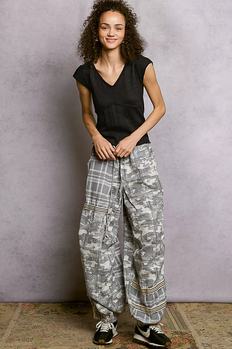 POL V-Neck Lightweight Textured Short Sleeve Knit Top with Lace Trim