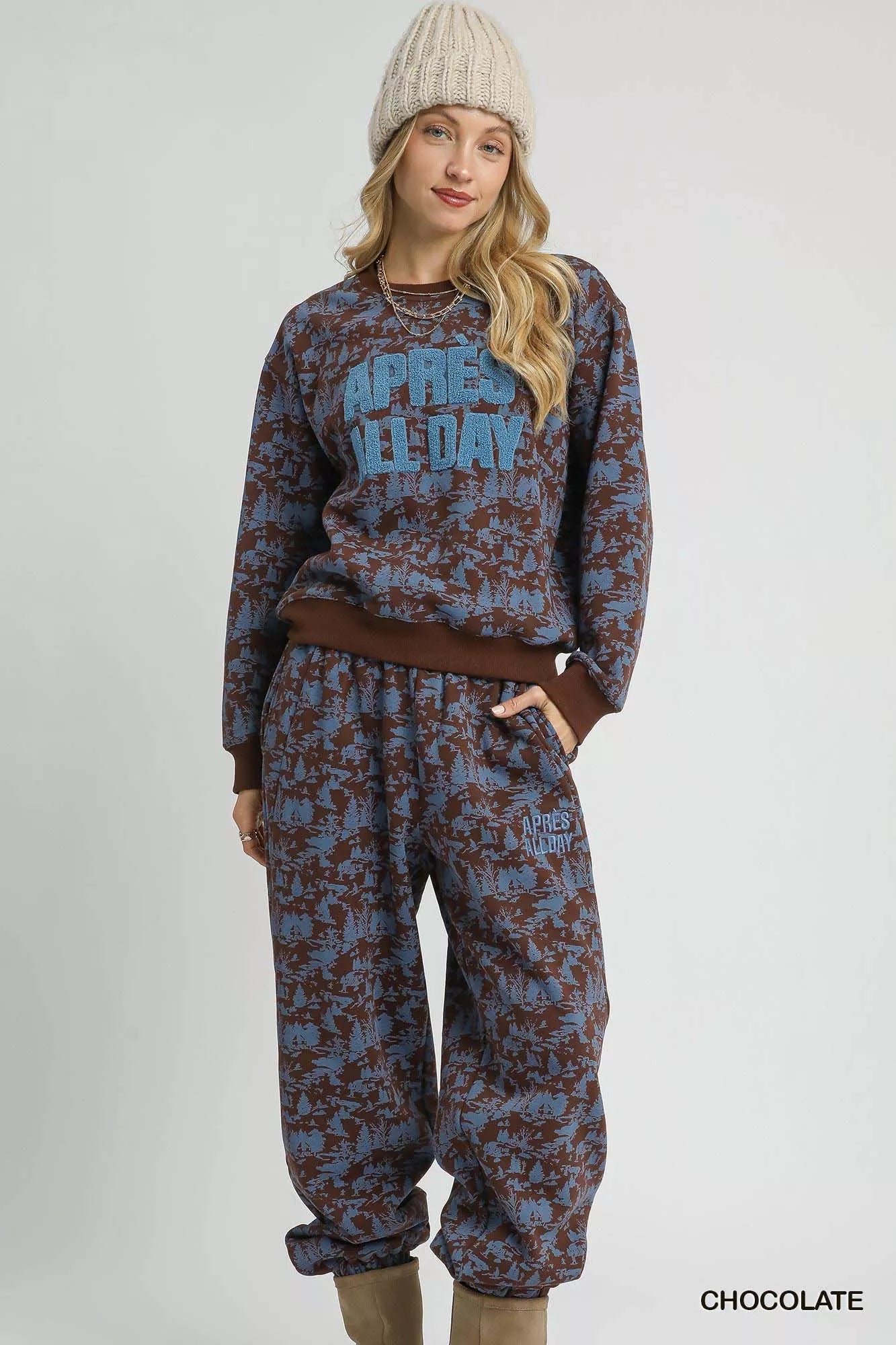 Umgee Chocolate Scenic Print "Après All Day" Cropped Sweatshirt