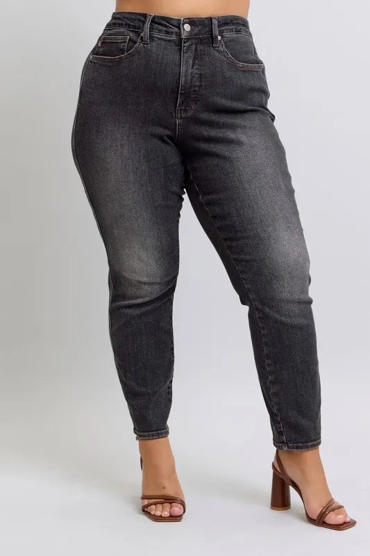 Judy Blue Black Mid Rise Tummy Control Slim Jeans