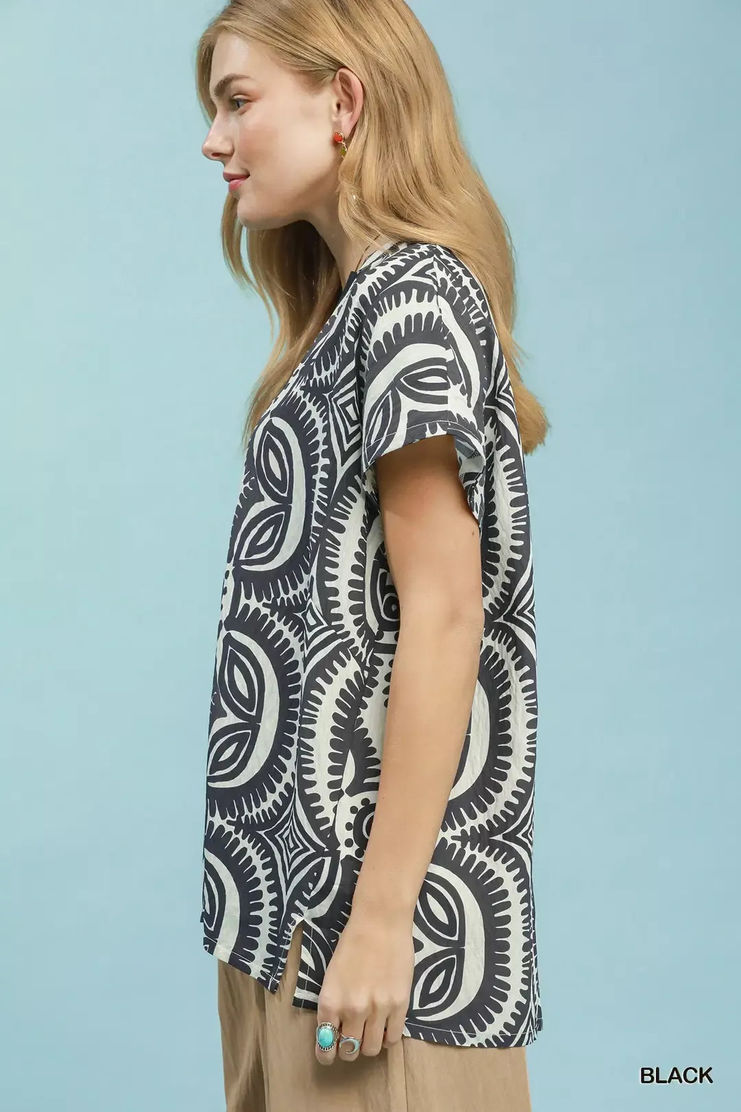 Umgee Black Geometric Print V-Neck Short Sleeve Top