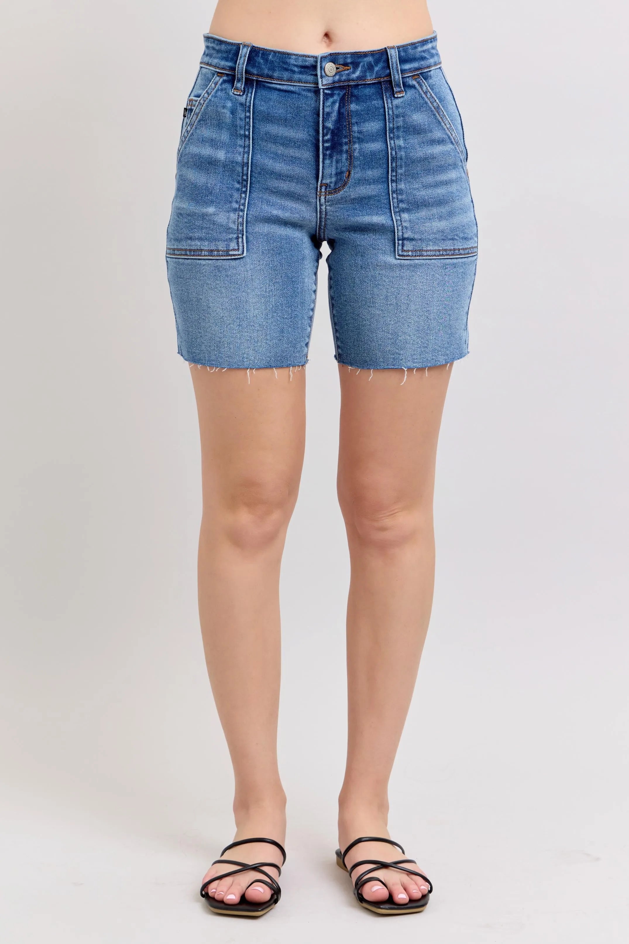 Judy Blue Mid Rise Bermudas Denim Shorts W/ Back Flap Pockets MD