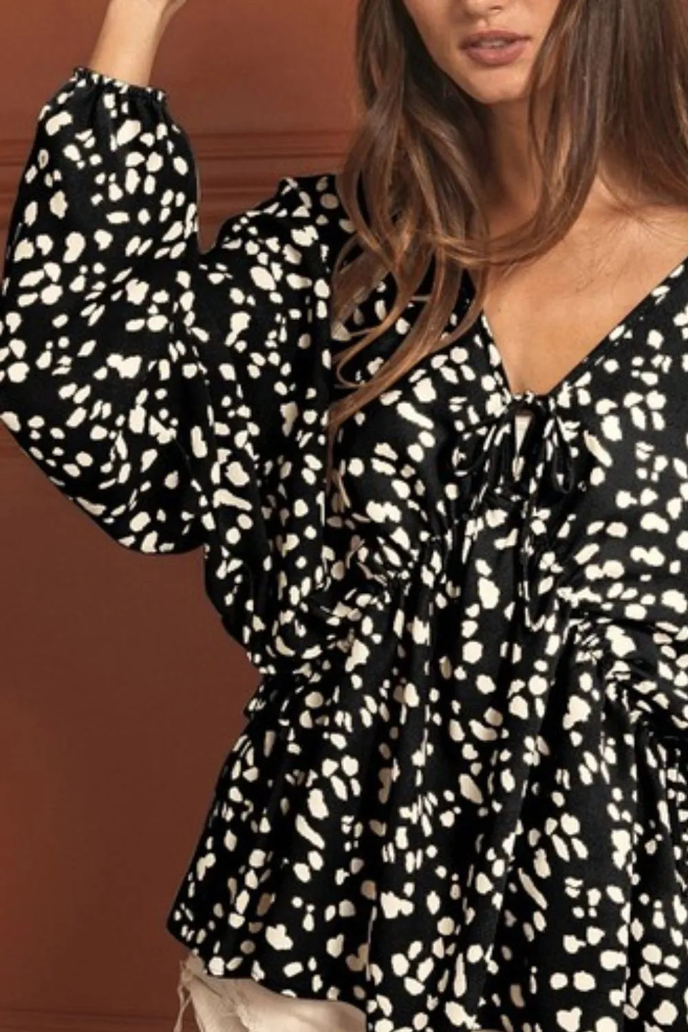 BiBi Leopard Woven Tied Spaghetti V Neck Long Sleeve Top