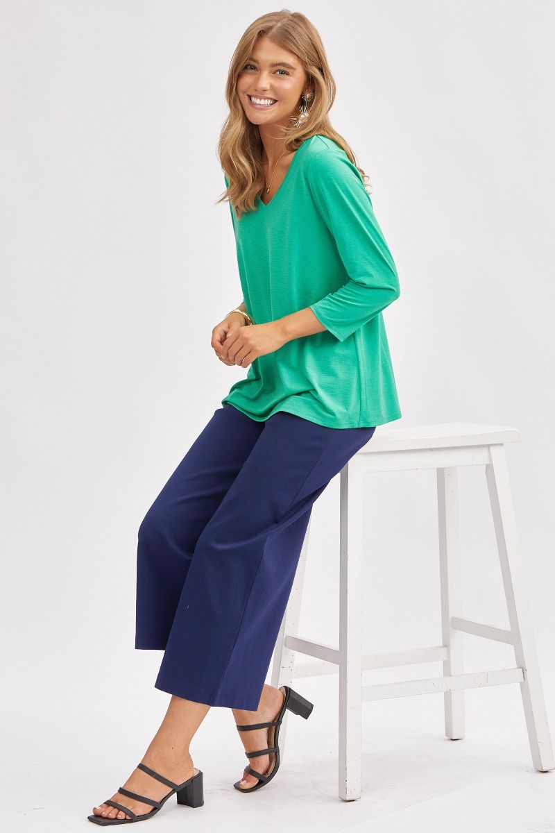 Dear Scarlett Signature Classic V-Neck Top Womens