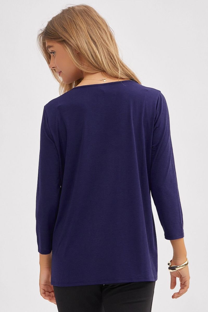 Dear Scarlett Signature Classic V-Neck Top Womens