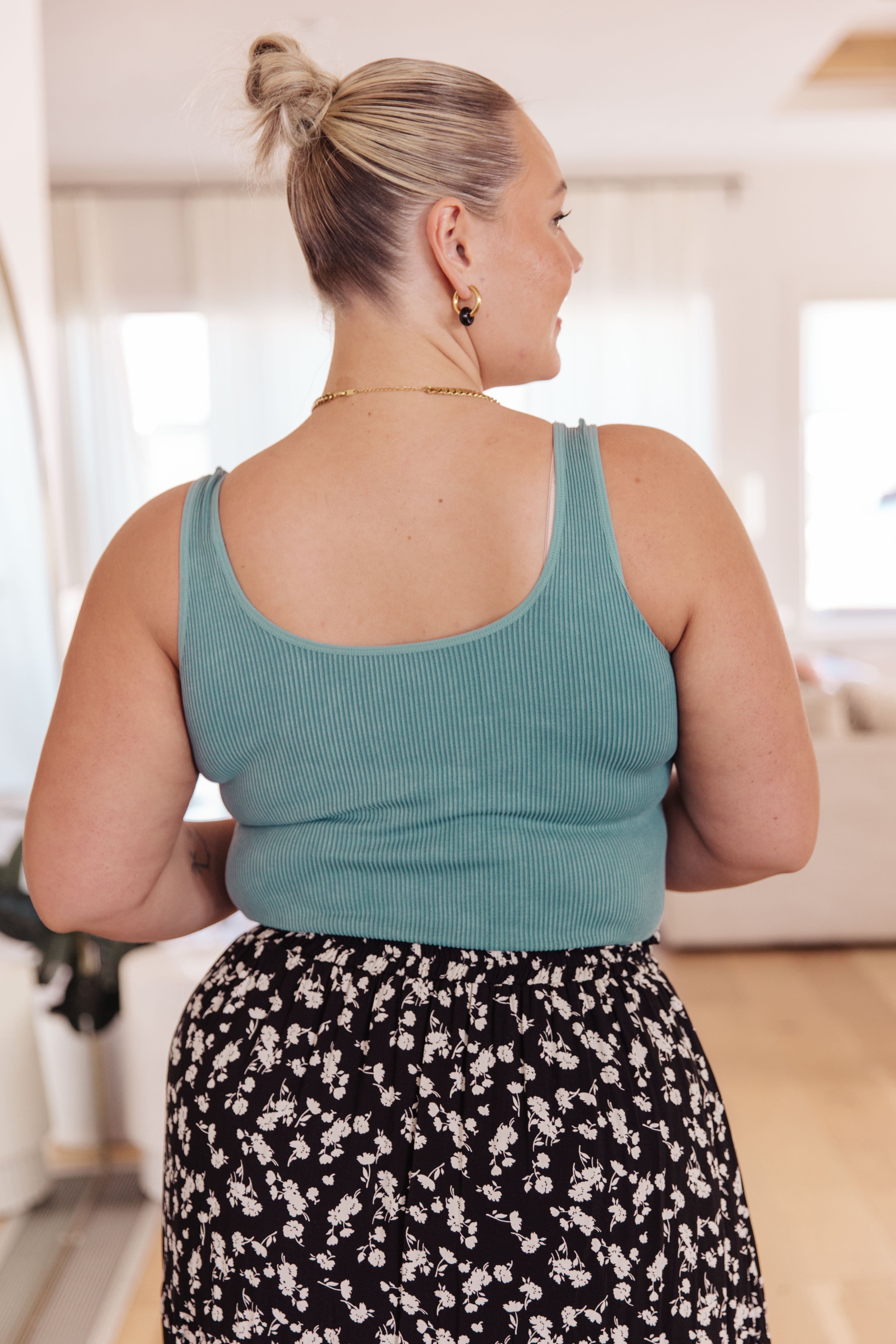 Yelete Fundamentals Ribbed Seamless Reversible Tank in Vintage Blue Shirts & Tops