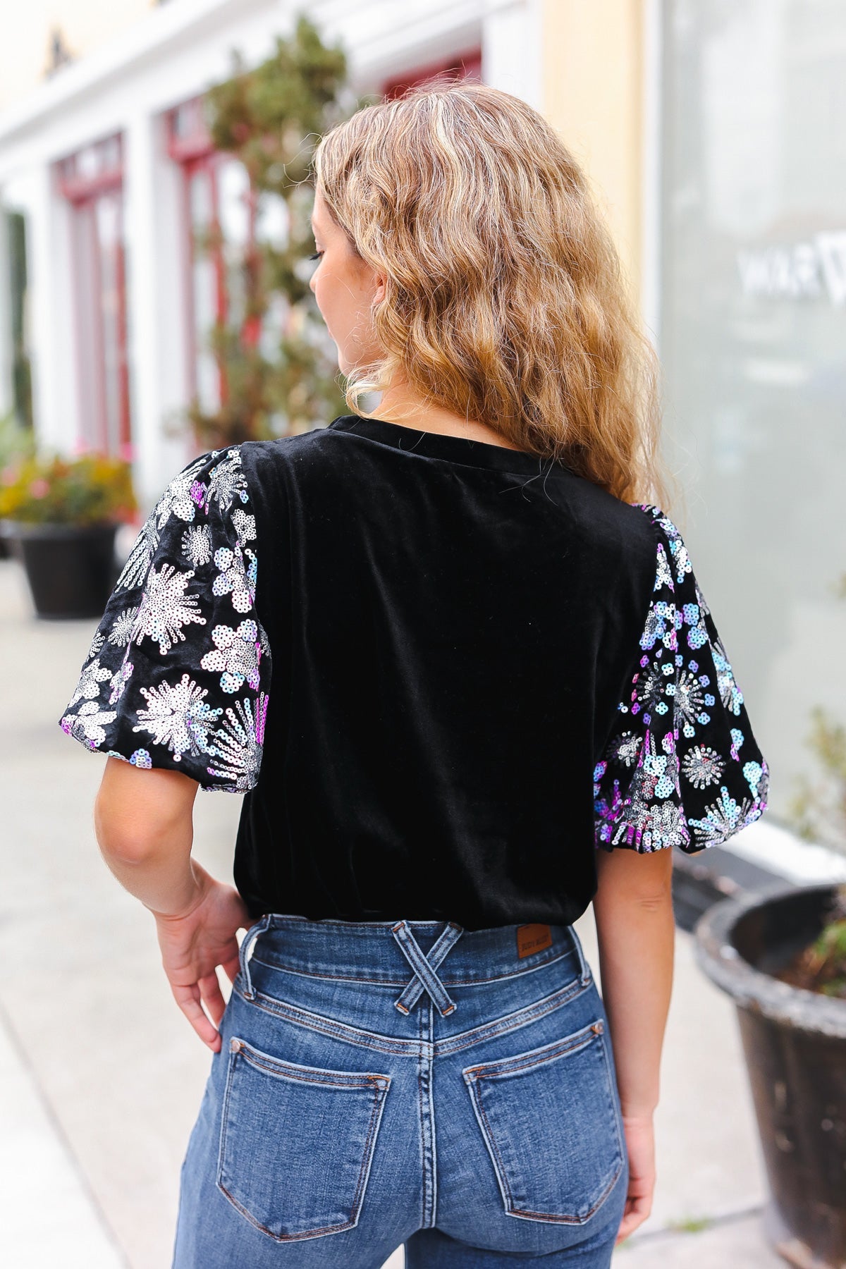 Haptics Feeling Glamorous Black Floral Sequin Puff Sleeve Velvet Top Haptics