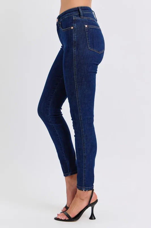 Judy Blue Mid Rise Tummy Control Classic Skinny Jeans