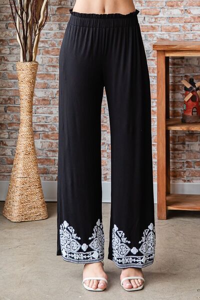 Heimish Black Solid Damask Casual Pants