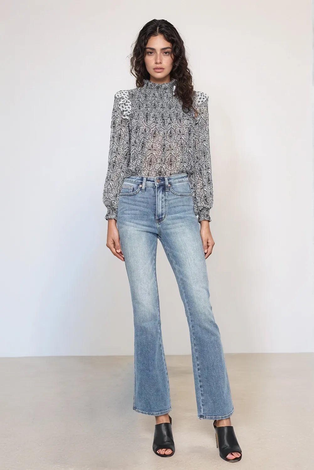 Judy Blue Tummy Control Back Embroidered Pocketed Bootcut Jeans