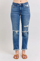 Judy Blue Mid-rise Vintage Wash Boyfriend Fit W/ Distressed Jeans MD